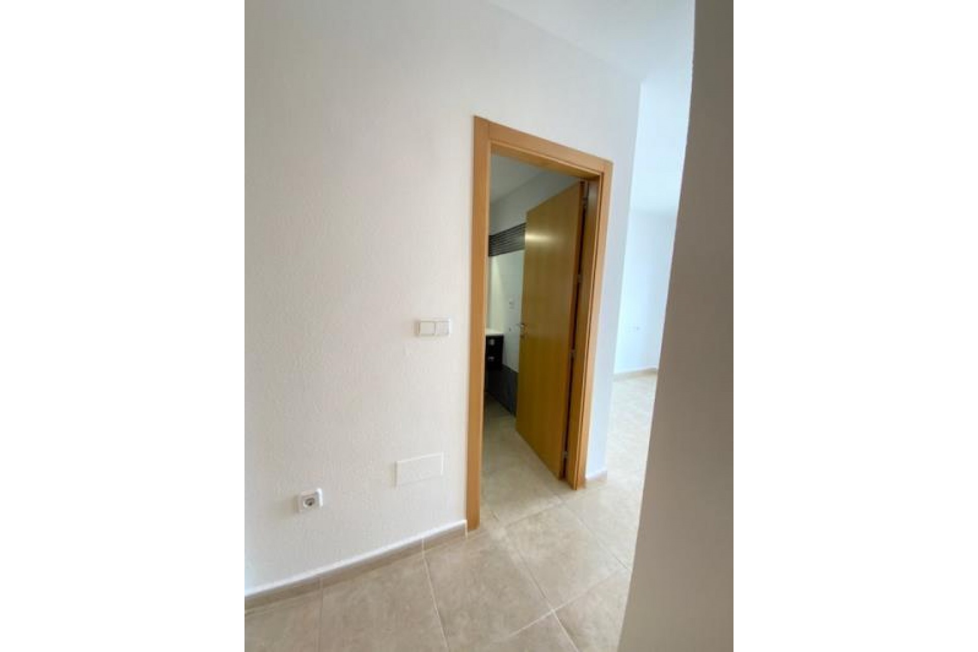 Reventa - Villa -
Roldan - Inland
