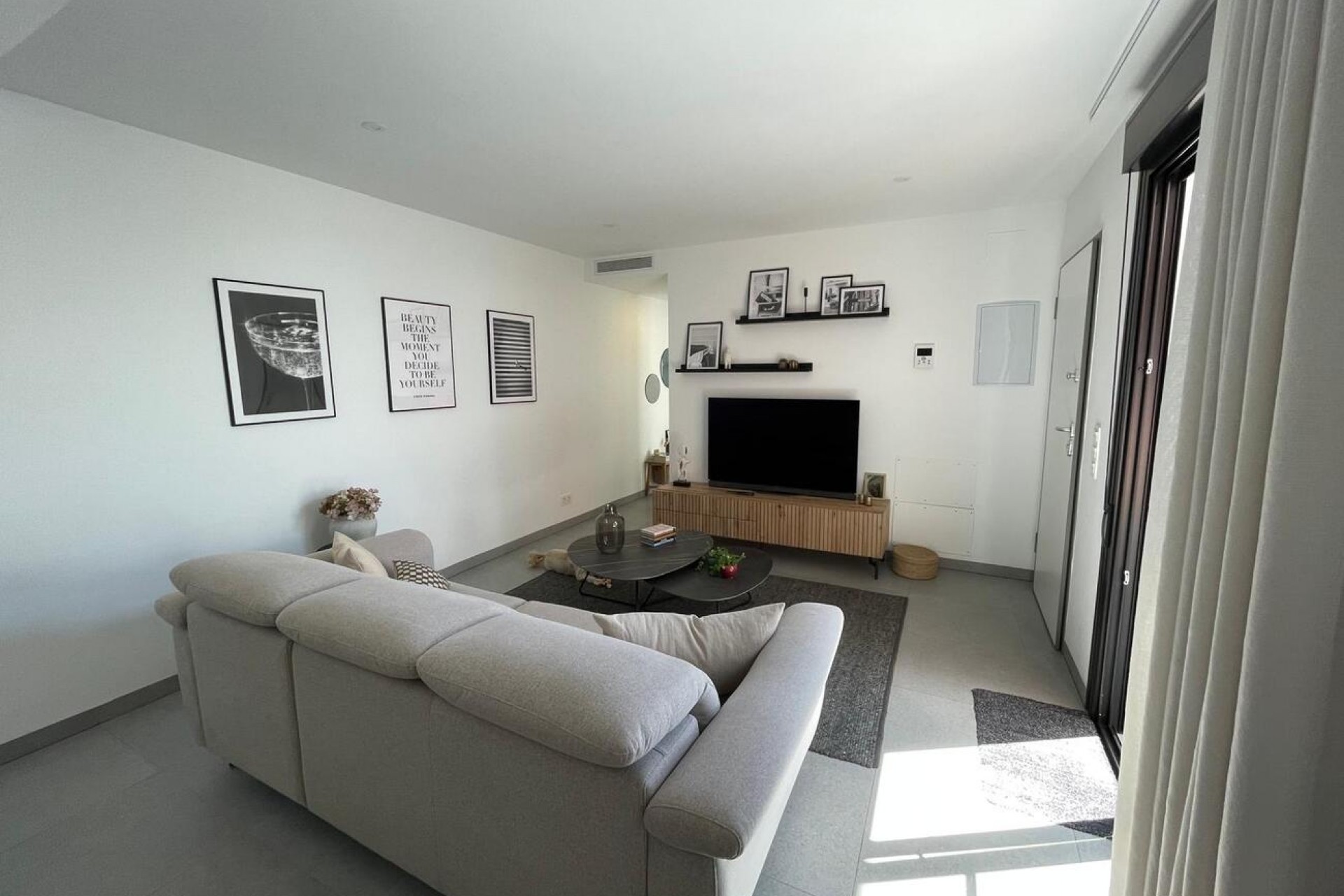 Reventa - Villa -
Roldan - Torre Pachecco