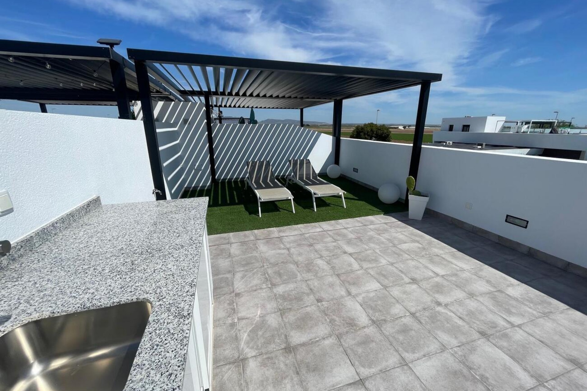 Reventa - Villa -
Roldan - Torre Pachecco