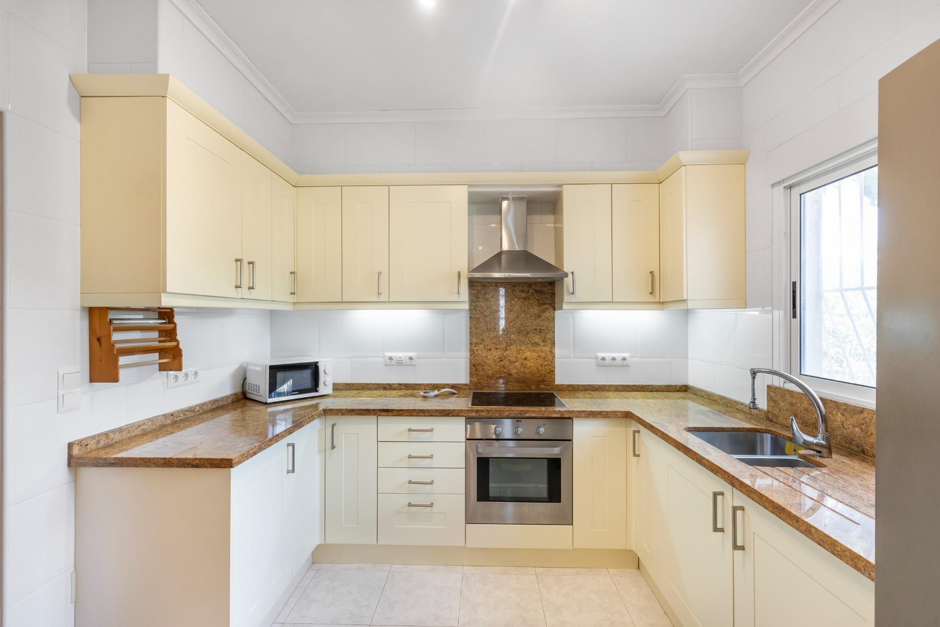 Reventa - Villa -
San Fulgencio - Urb. La Marina