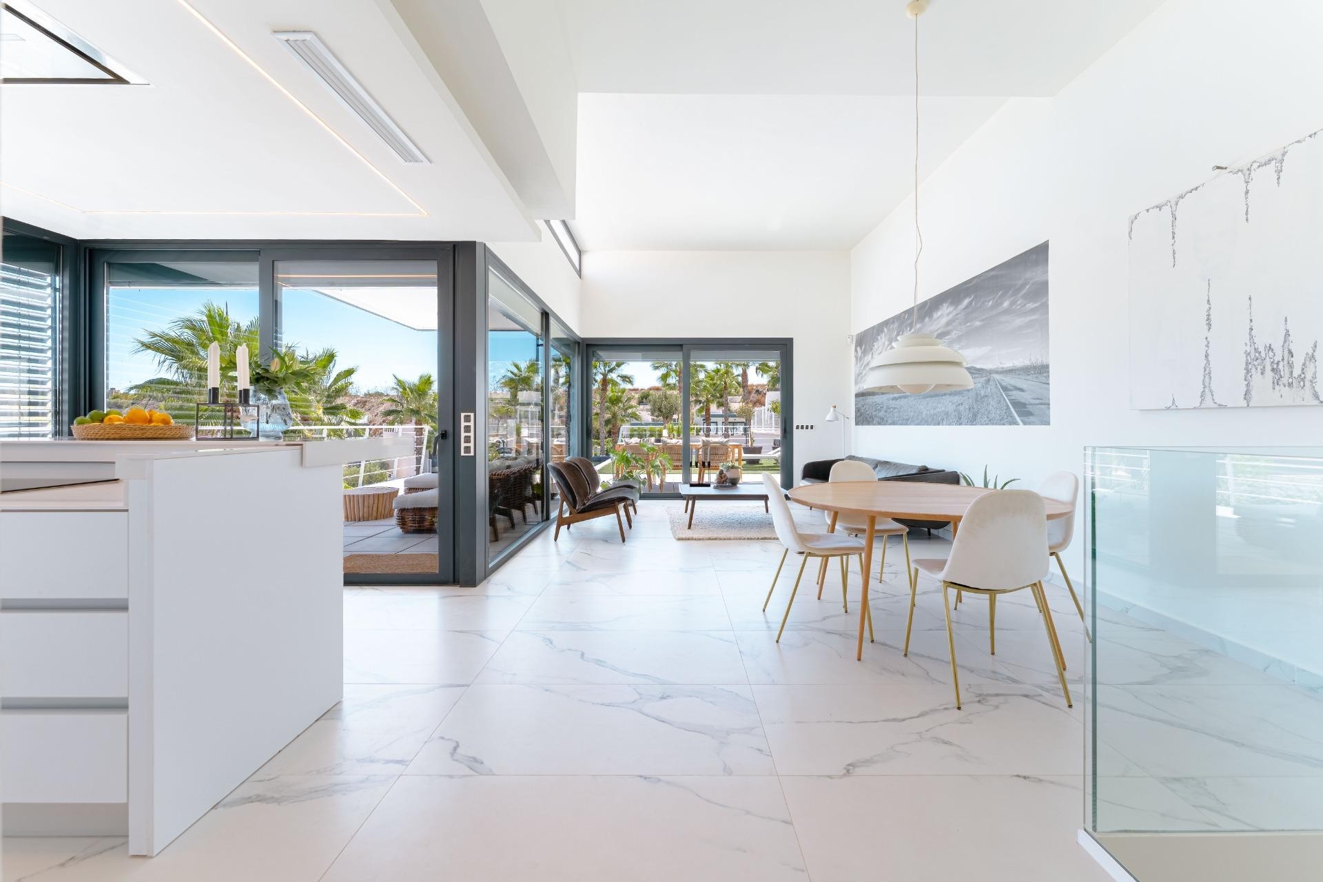 Reventa - Villa -
San Miguel de Salinas - Bellavista