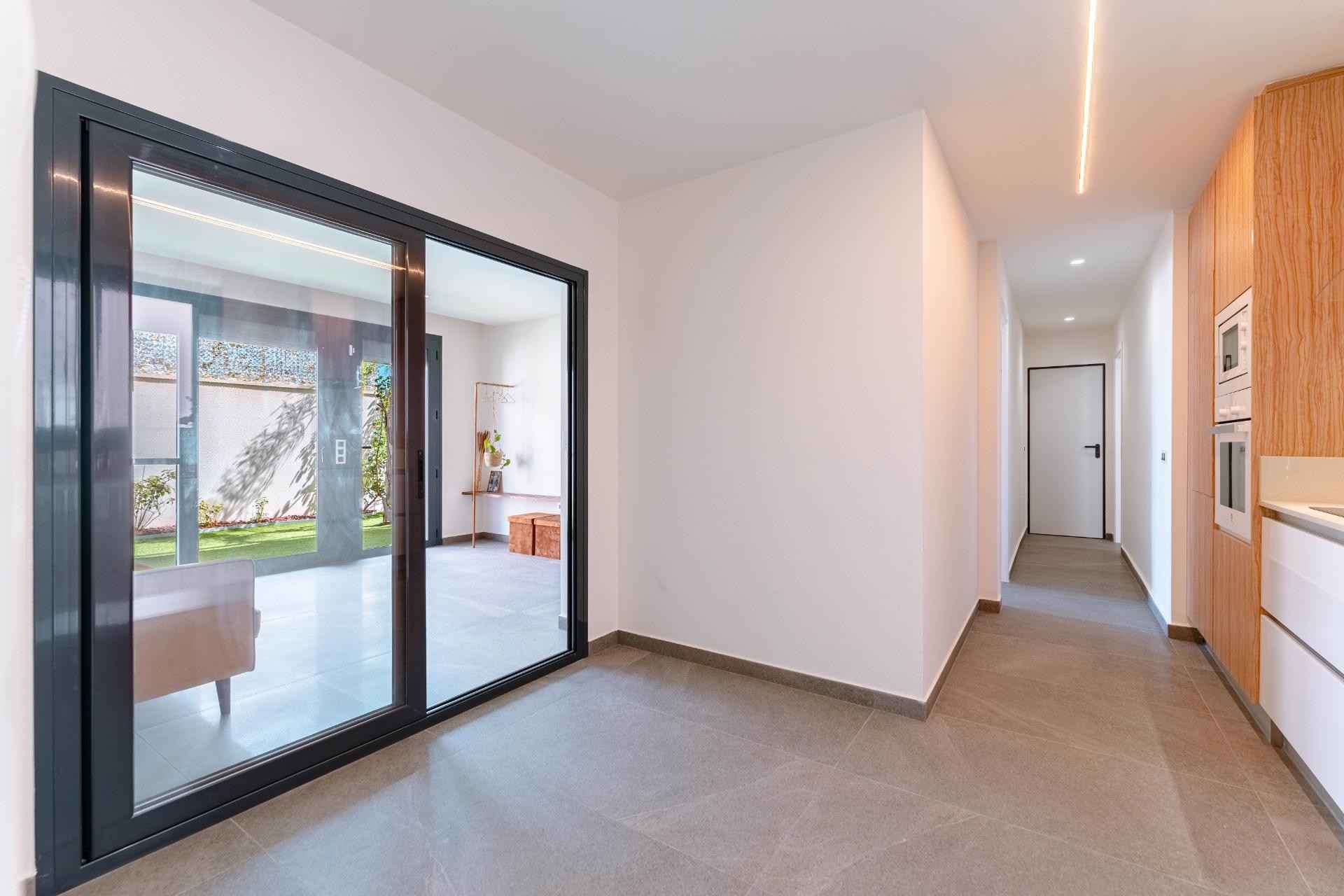 Reventa - Villa -
San Miguel de Salinas - Bellavista