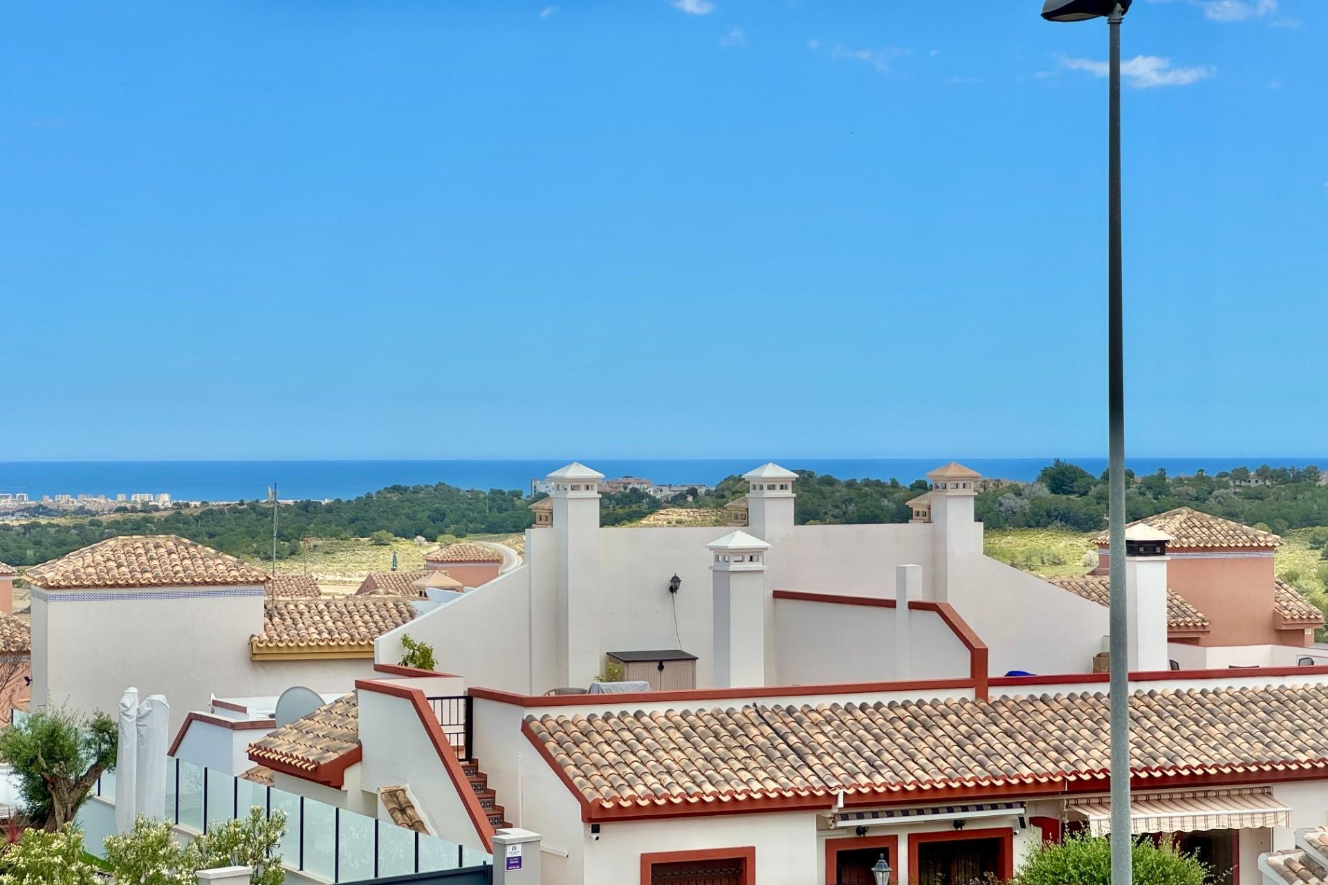 Reventa - Villa -
San Miguel de Salinas - Bellavista