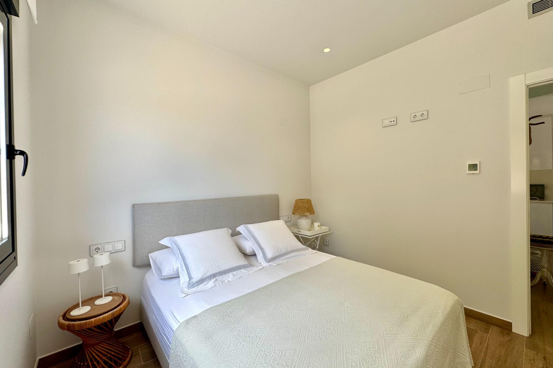 Reventa - Villa -
San Miguel de Salinas - Bellavista