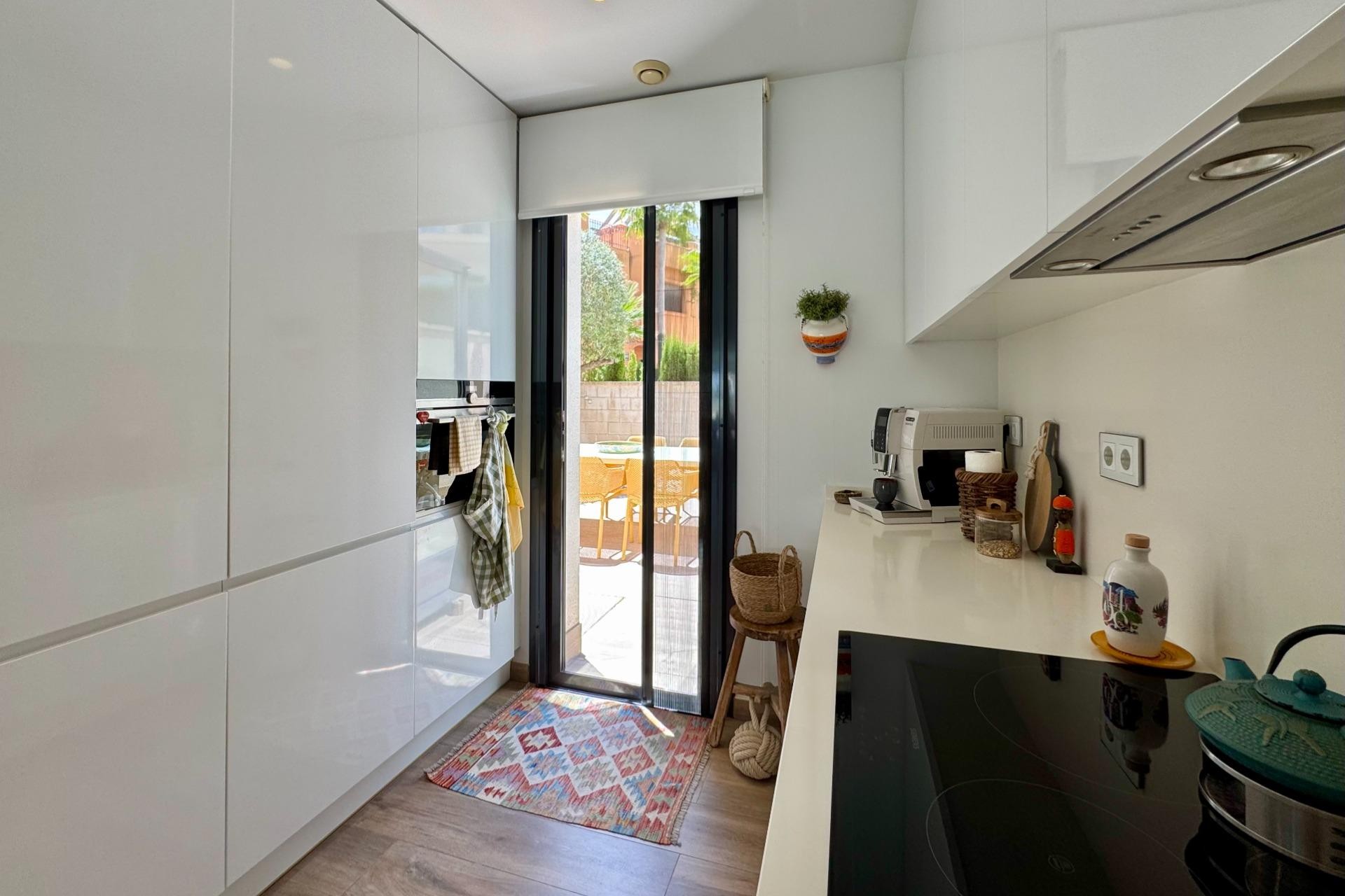 Reventa - Villa -
San Miguel de Salinas - Bellavista