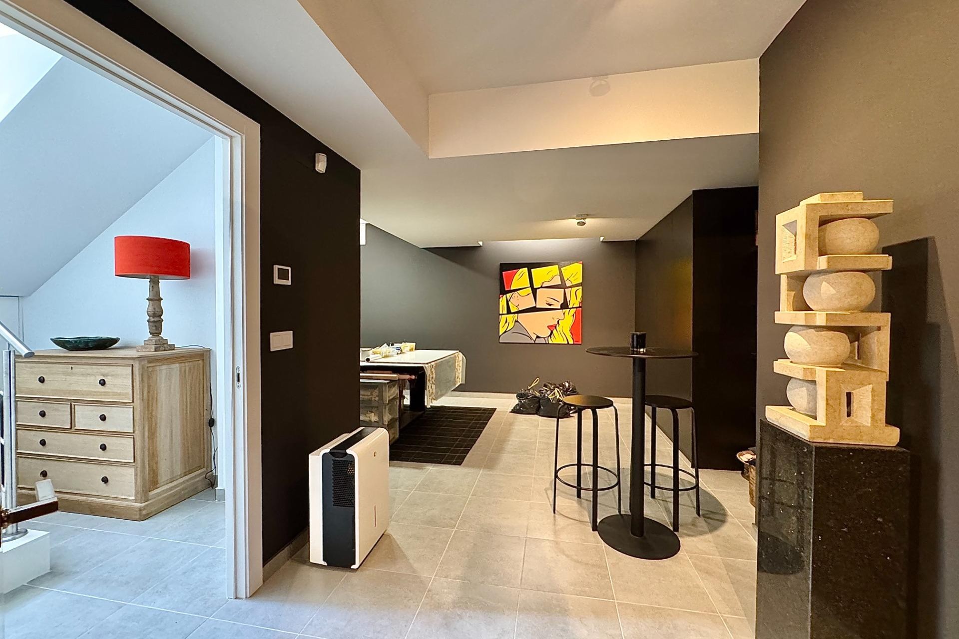 Reventa - Villa -
San Miguel de Salinas - Bellavista