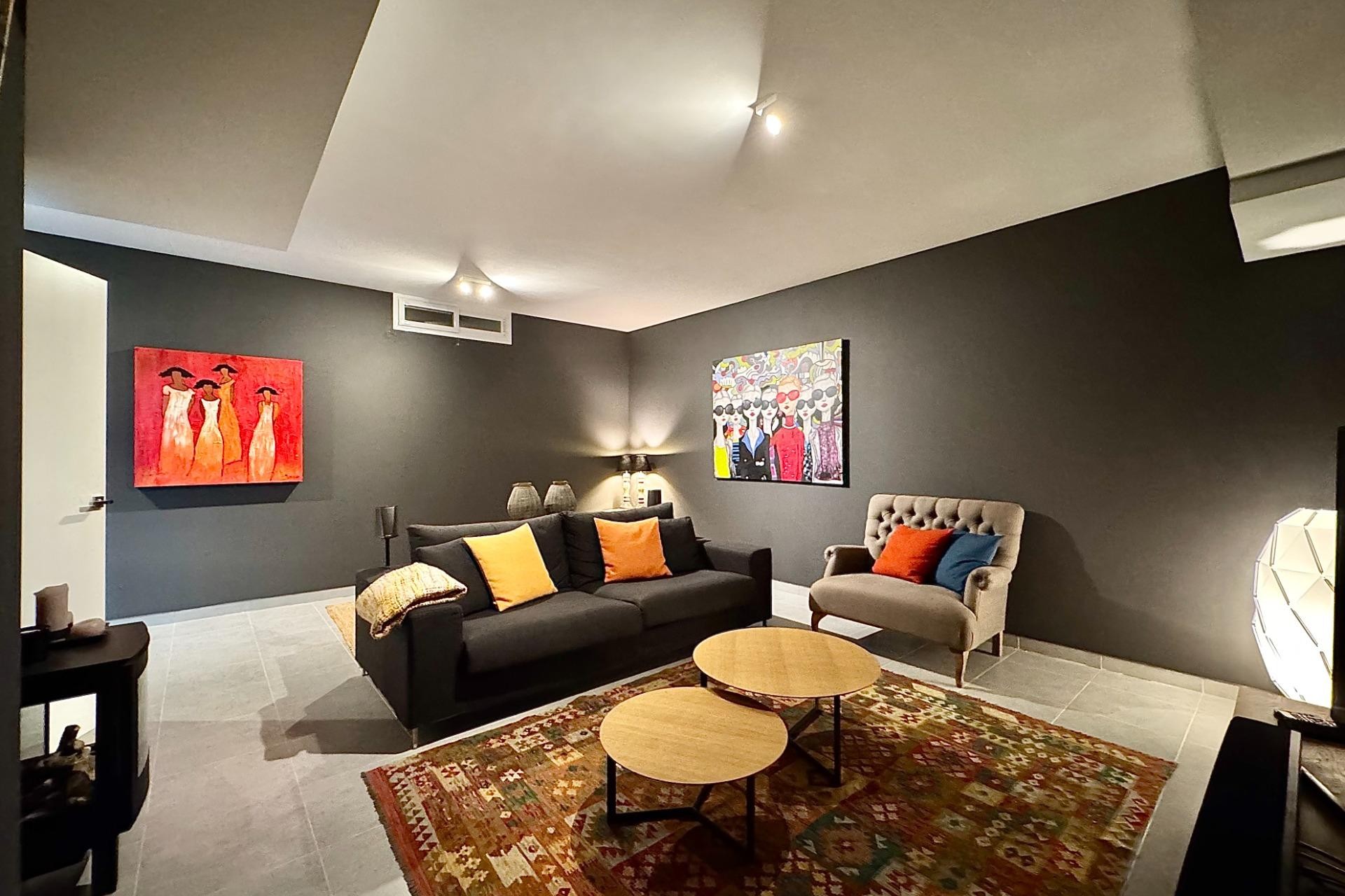 Reventa - Villa -
San Miguel de Salinas - Bellavista