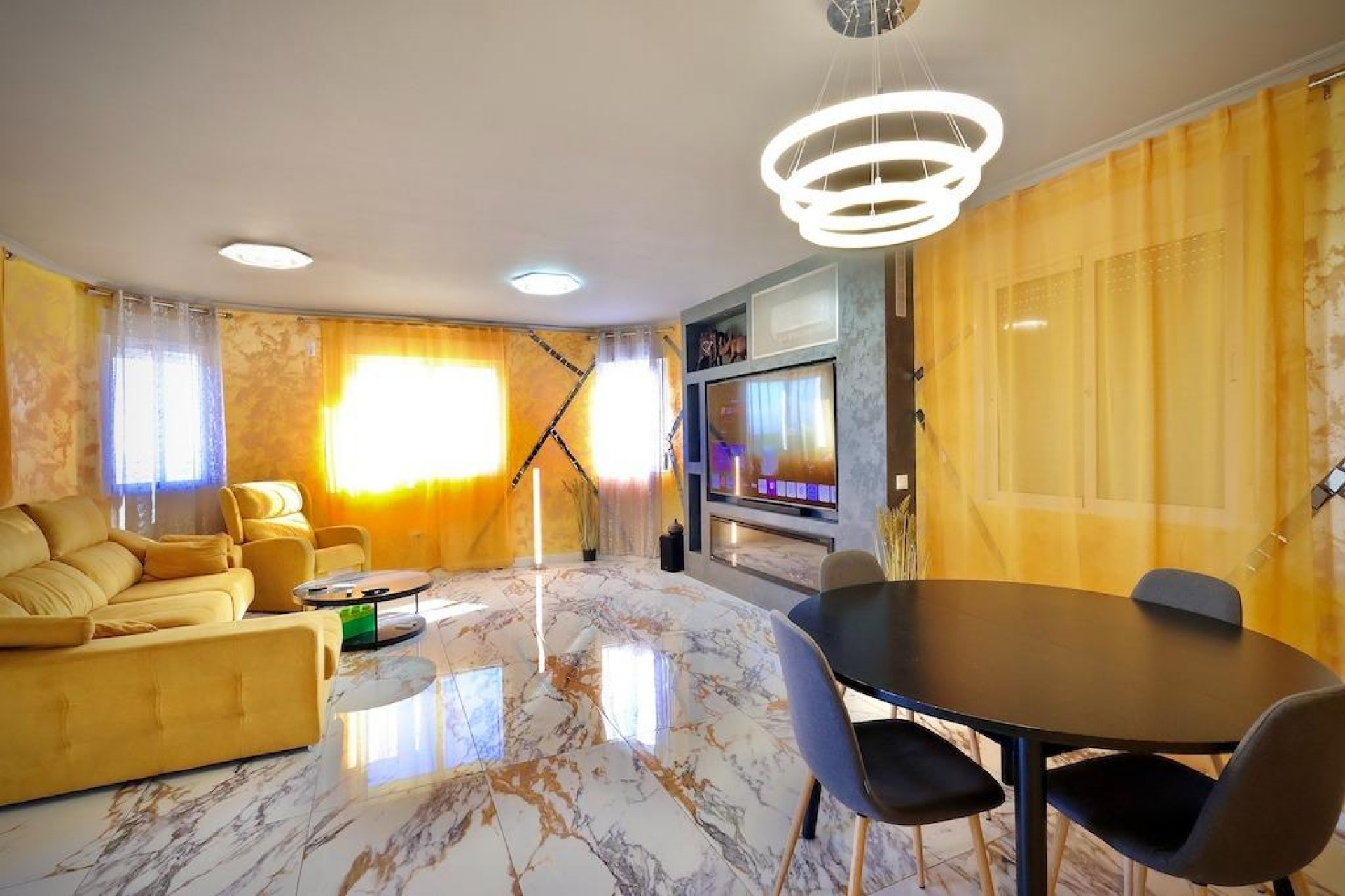 Reventa - Villa -
San Miguel de Salinas - Inland