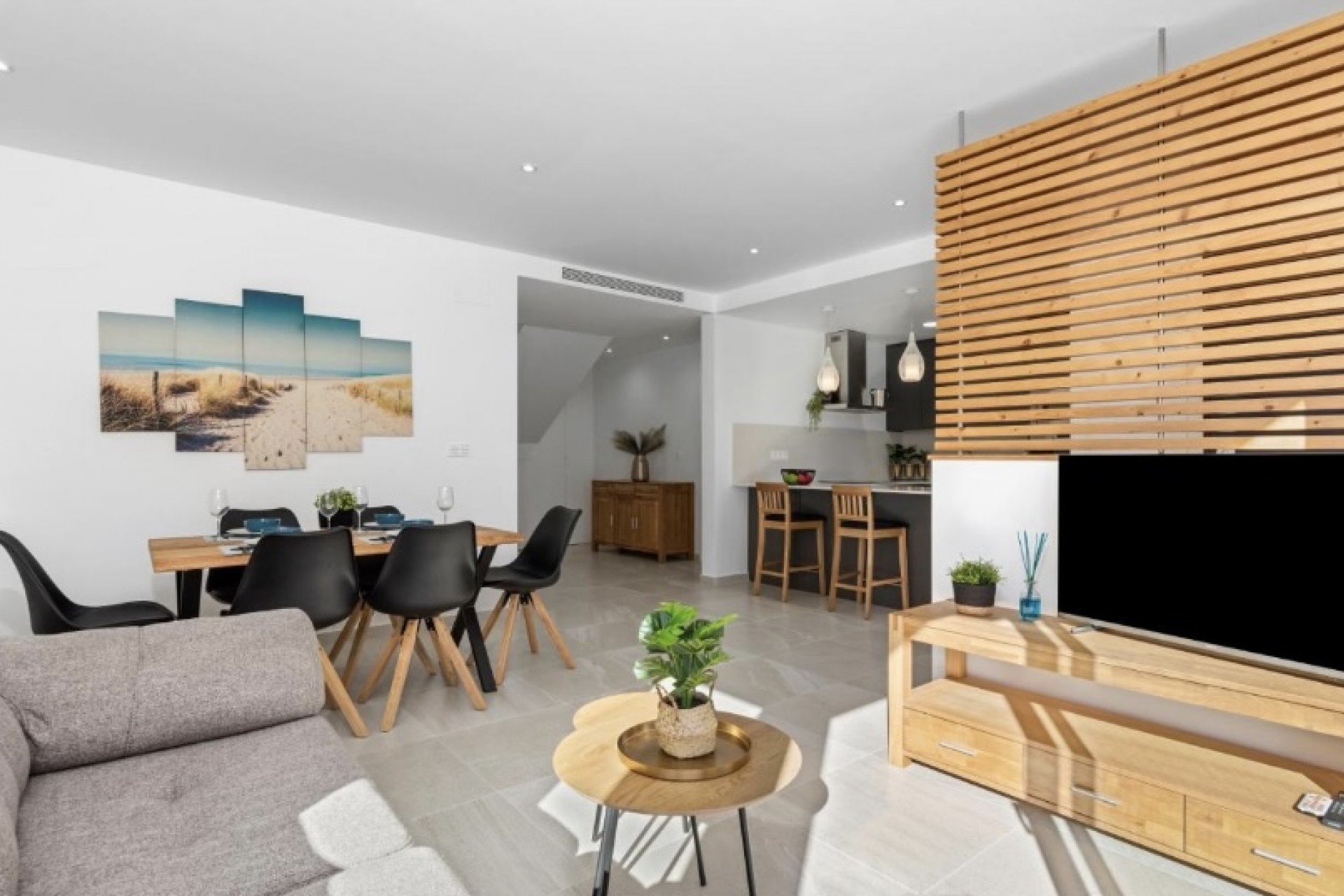 Reventa - Villa -
San Miguel de Salinas - Inland