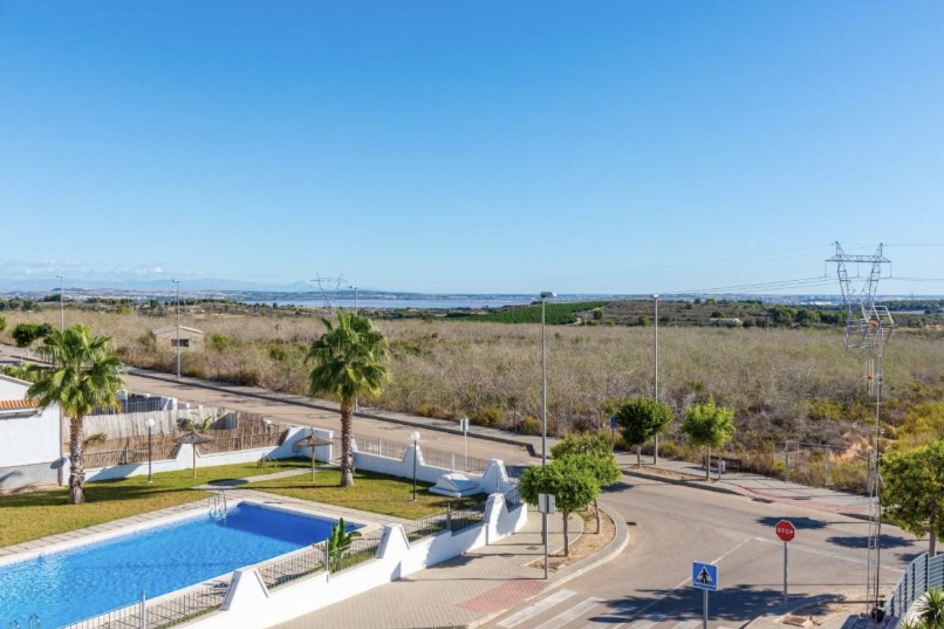 Reventa - Villa -
San Miguel de Salinas - Inland