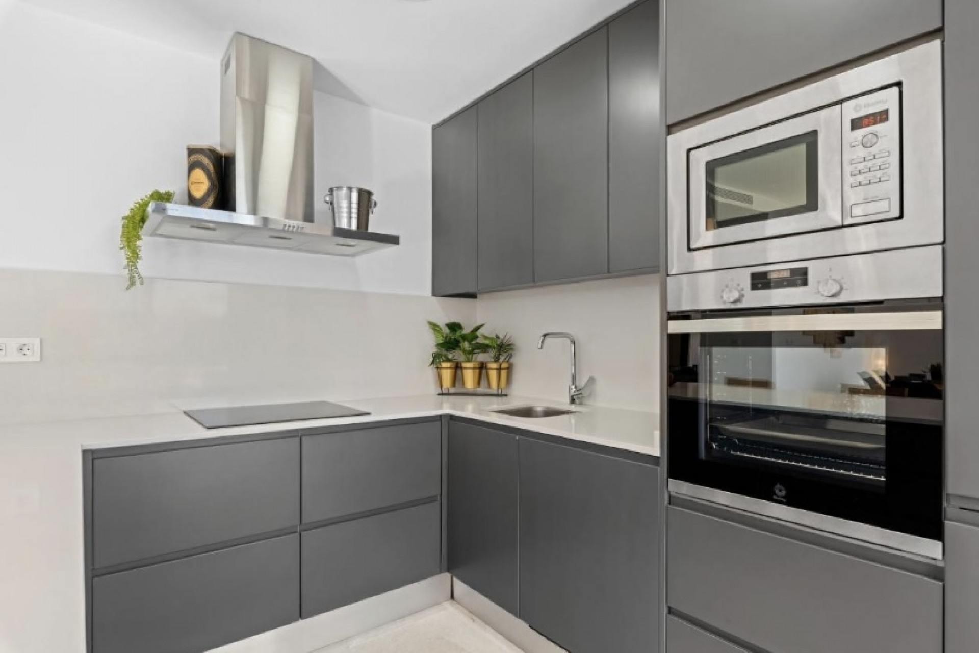 Reventa - Villa -
San Miguel de Salinas - Inland