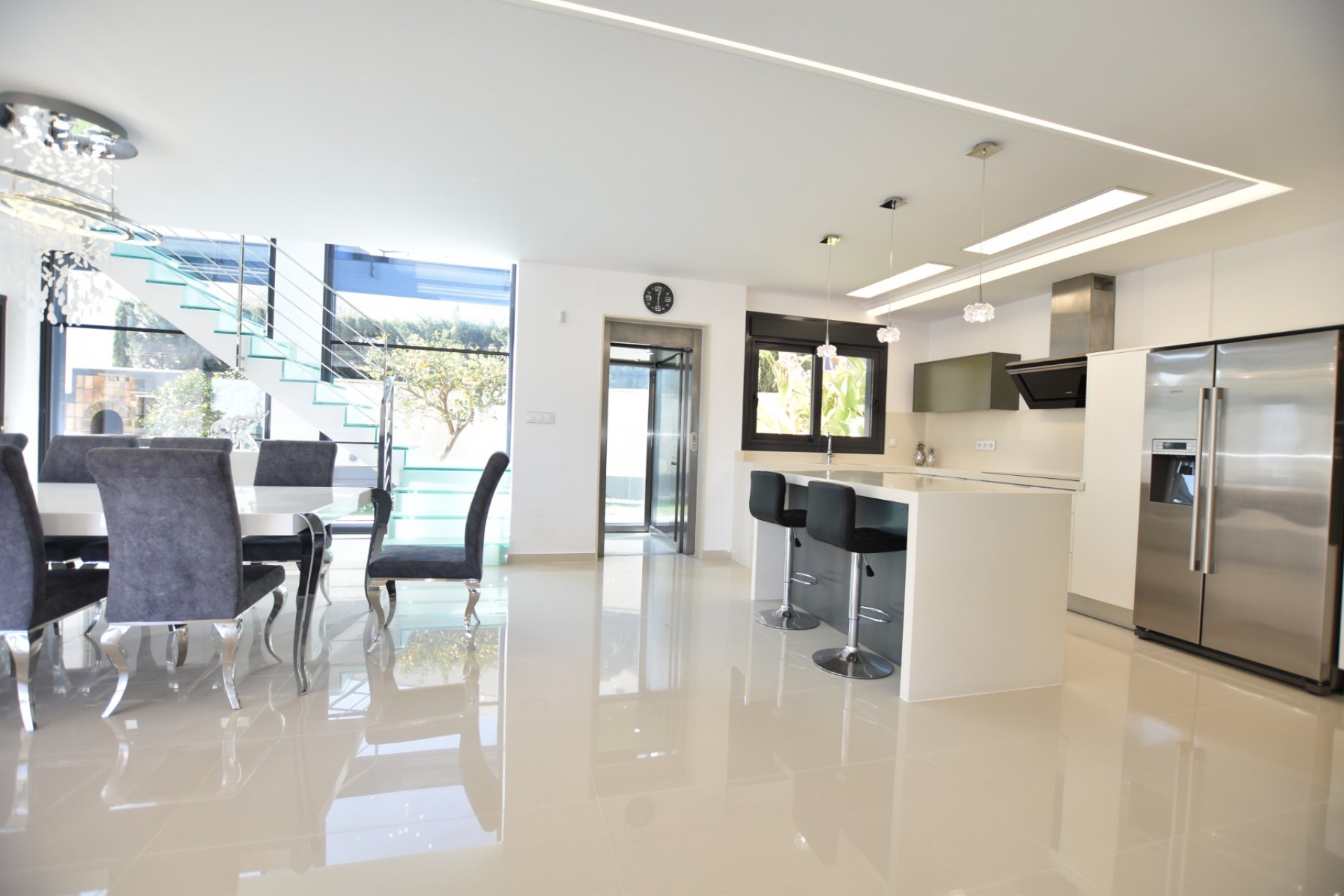 Reventa - Villa -
San Miguel de Salinas - Inland