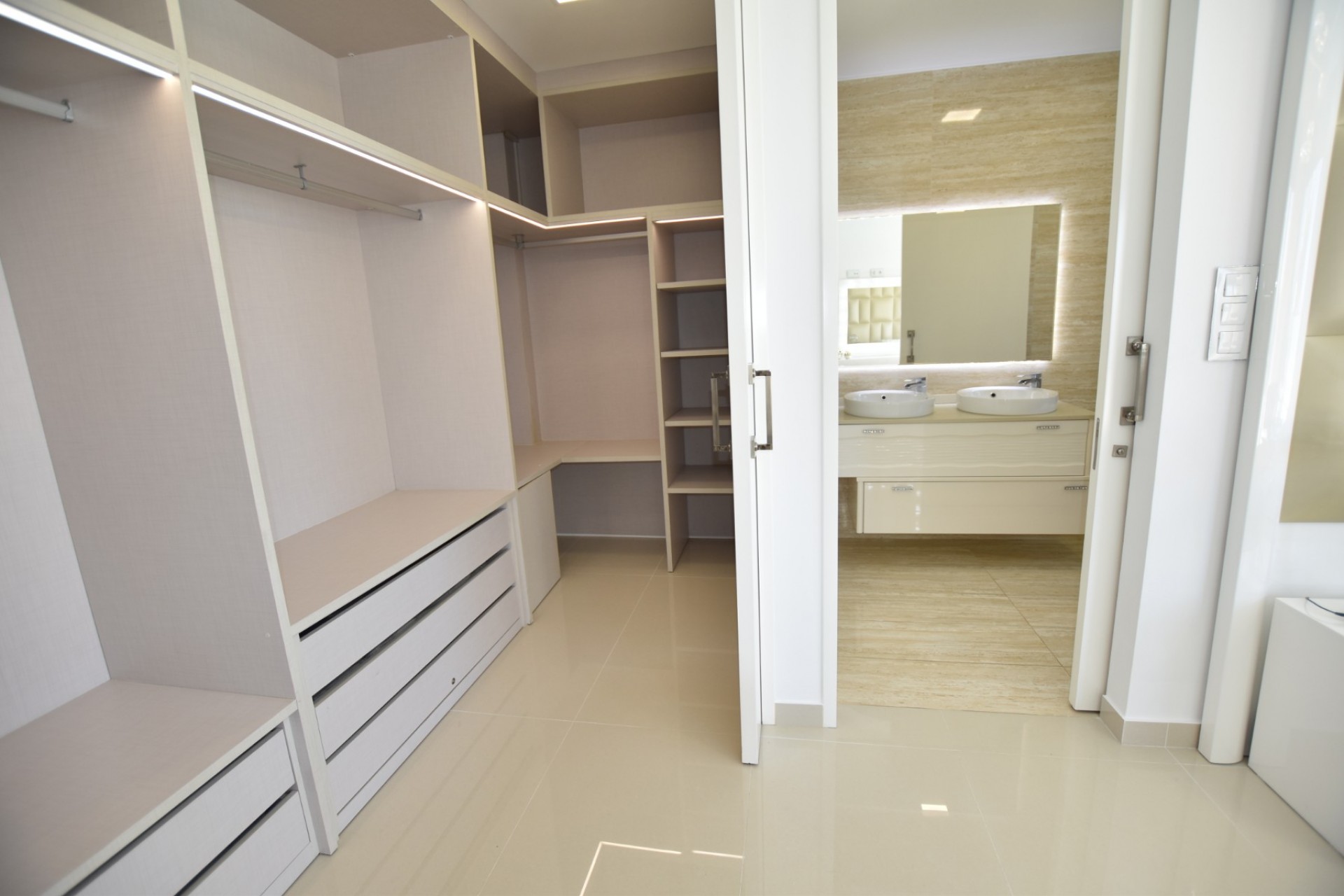 Reventa - Villa -
San Miguel de Salinas - Inland