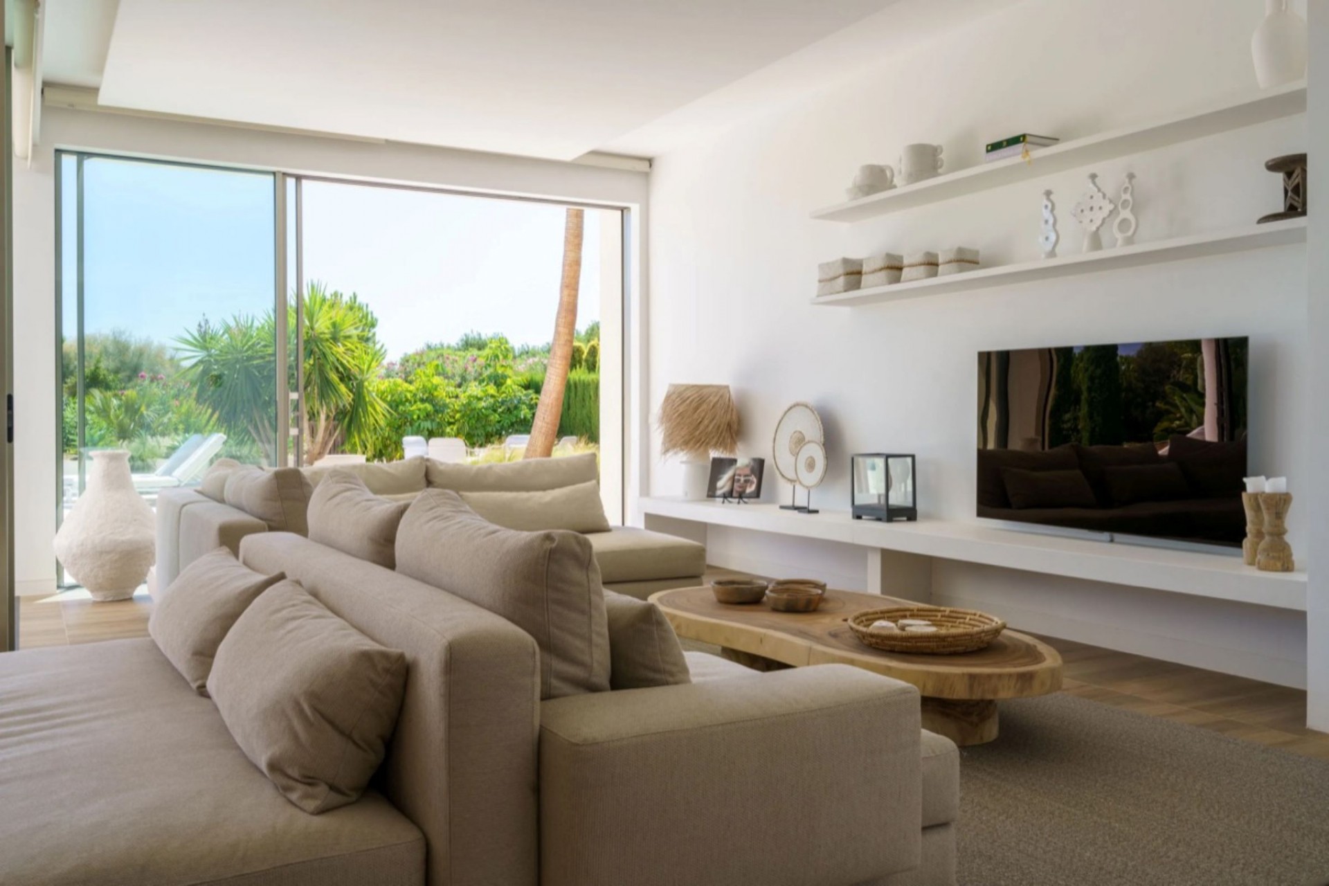 Reventa - Villa -
San Miguel de Salinas - Inland