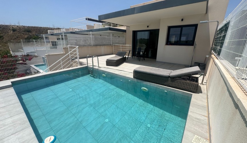 Reventa - Villa -
San Miguel de Salinas - Inland