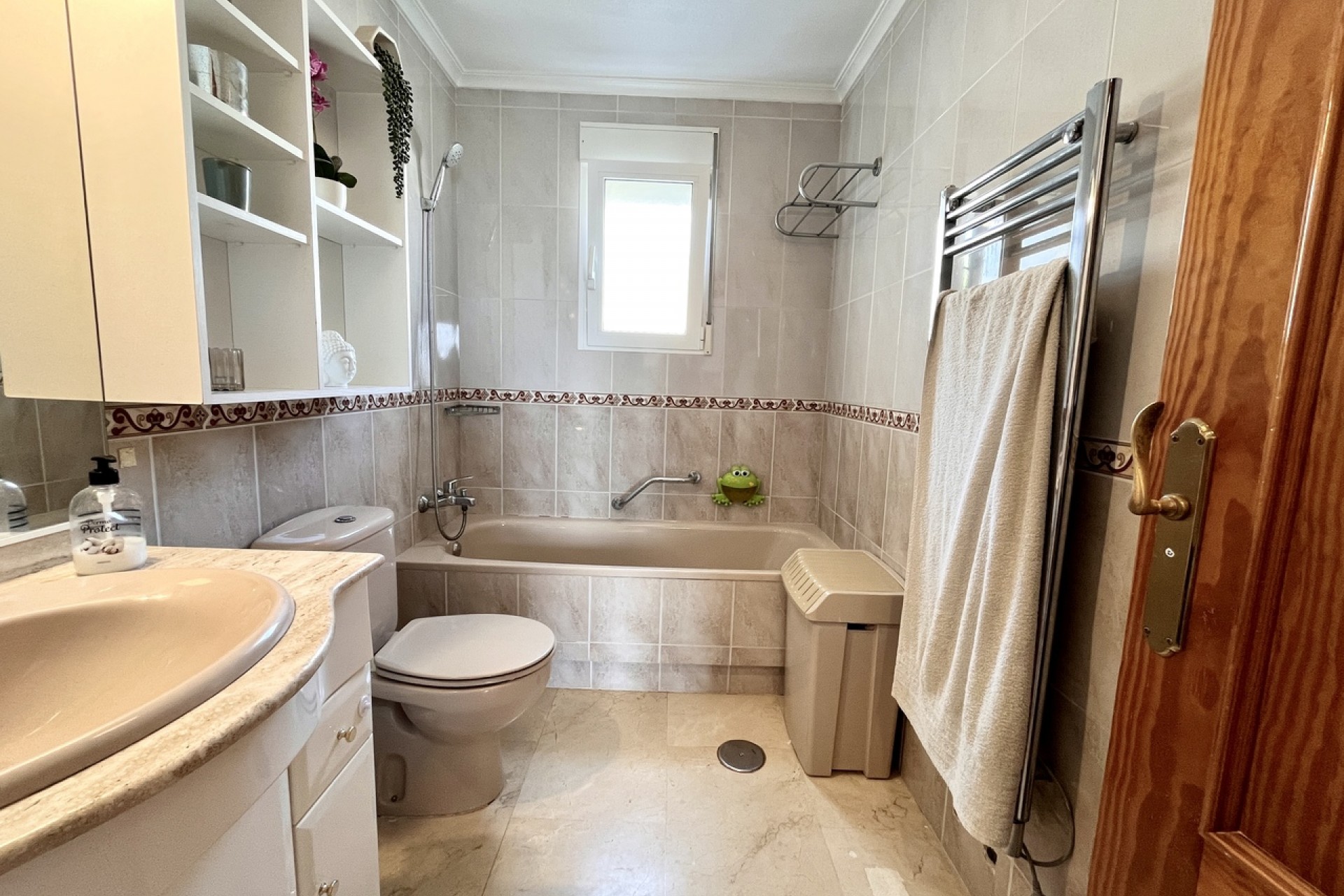 Reventa - Villa -
San Miguel de Salinas - Inland