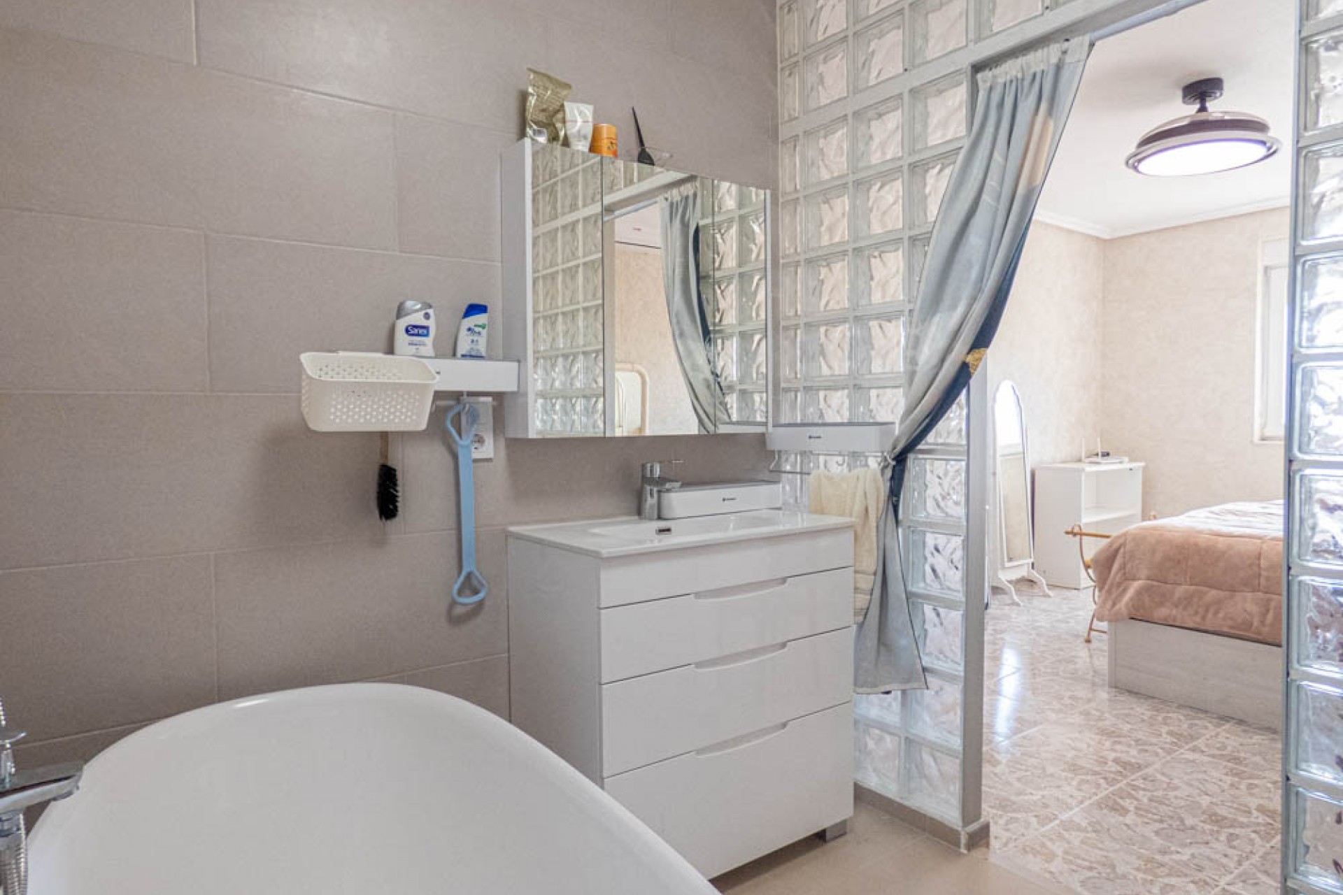 Reventa - Villa -
San Miguel de Salinas - Inland