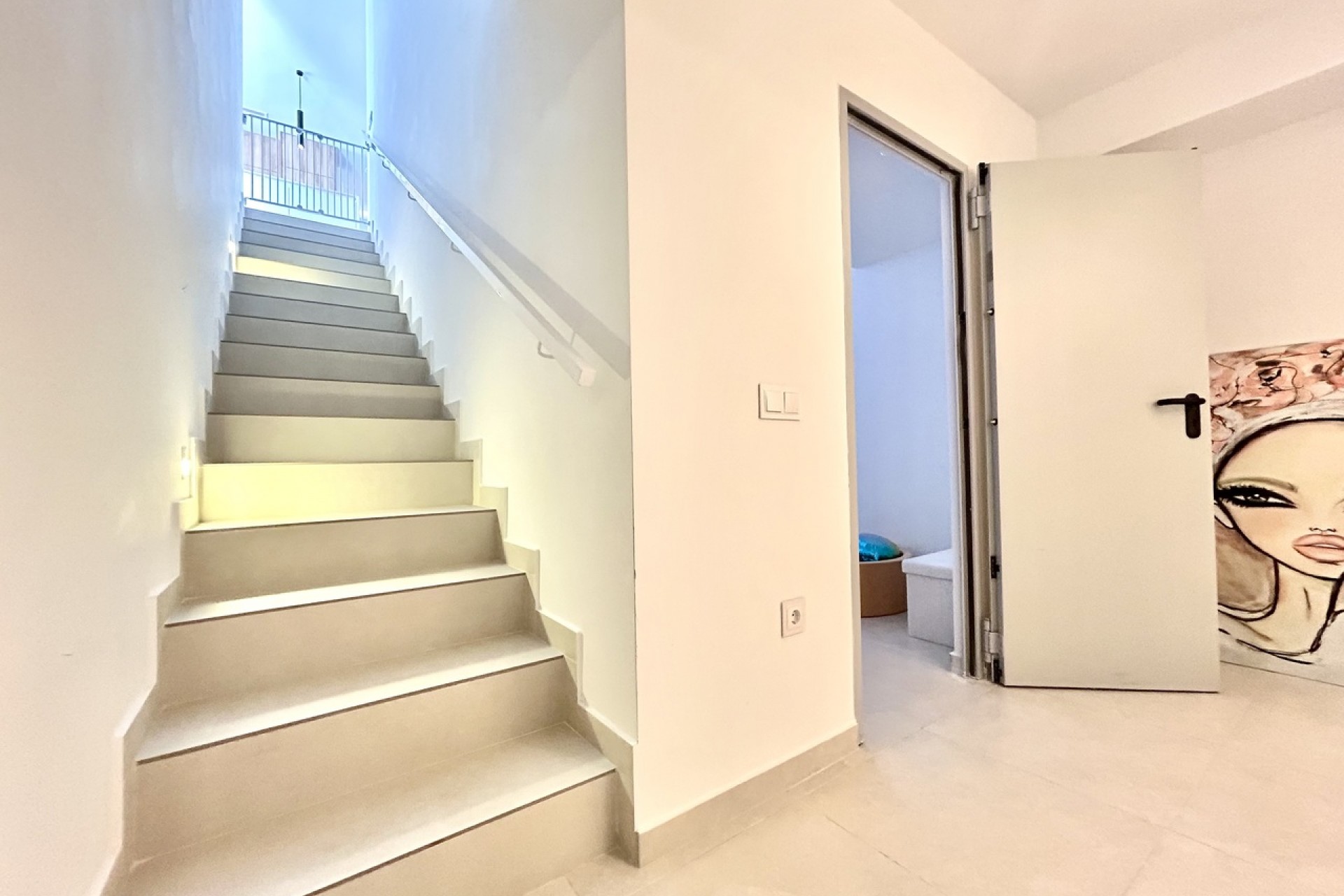 Reventa - Villa -
San Miguel de Salinas - Inland