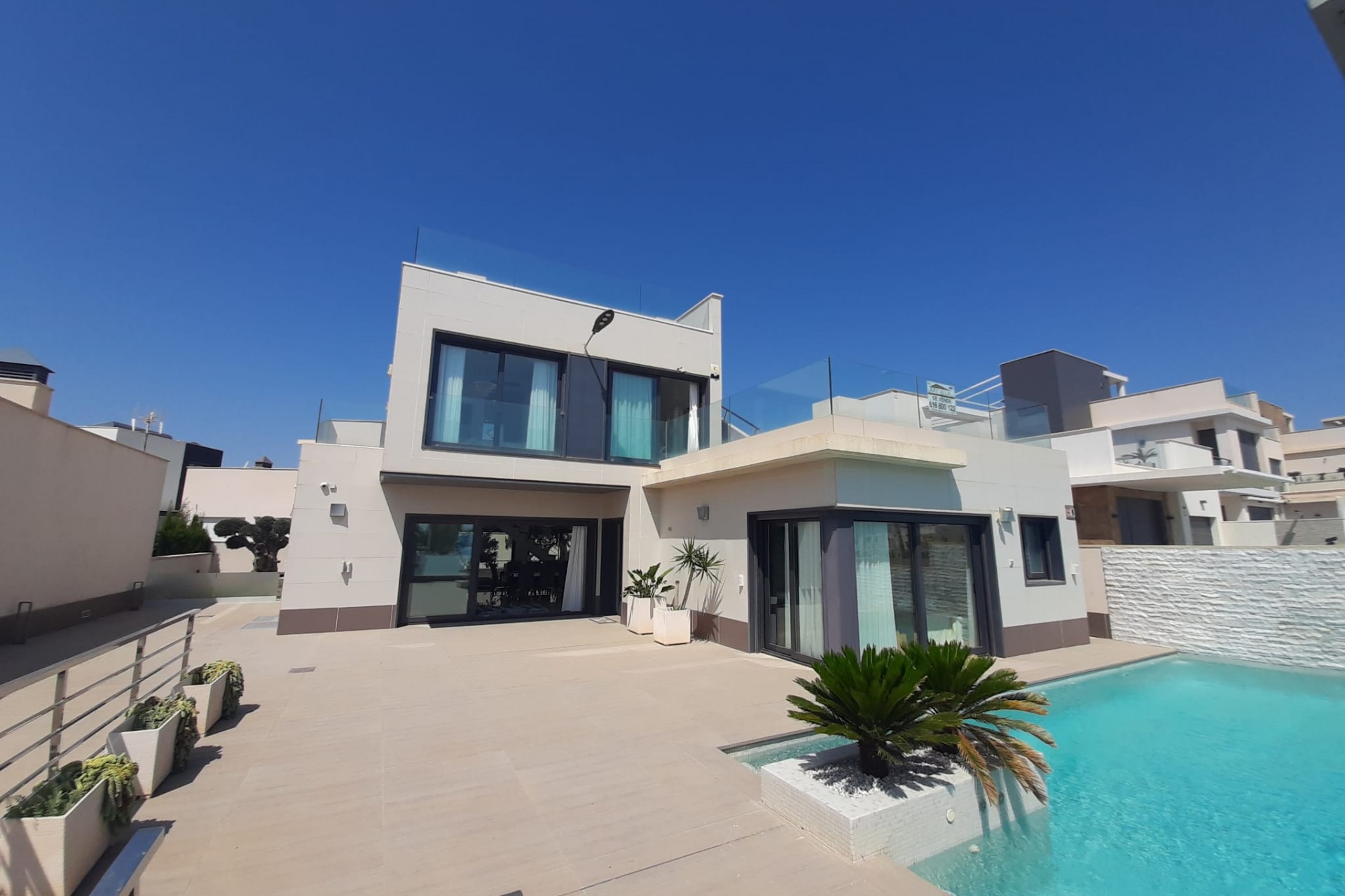 Reventa - Villa -
San Miguel de Salinas - Inland