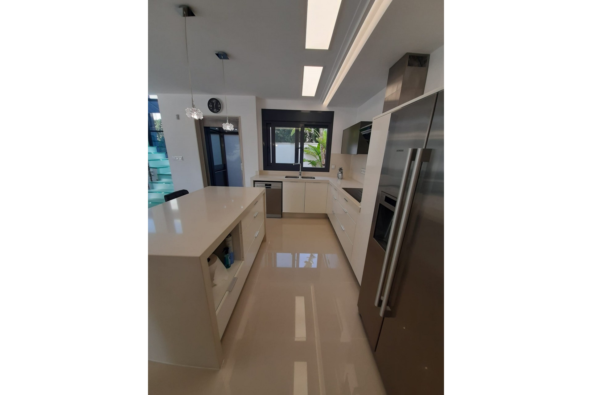 Reventa - Villa -
San Miguel de Salinas - Inland