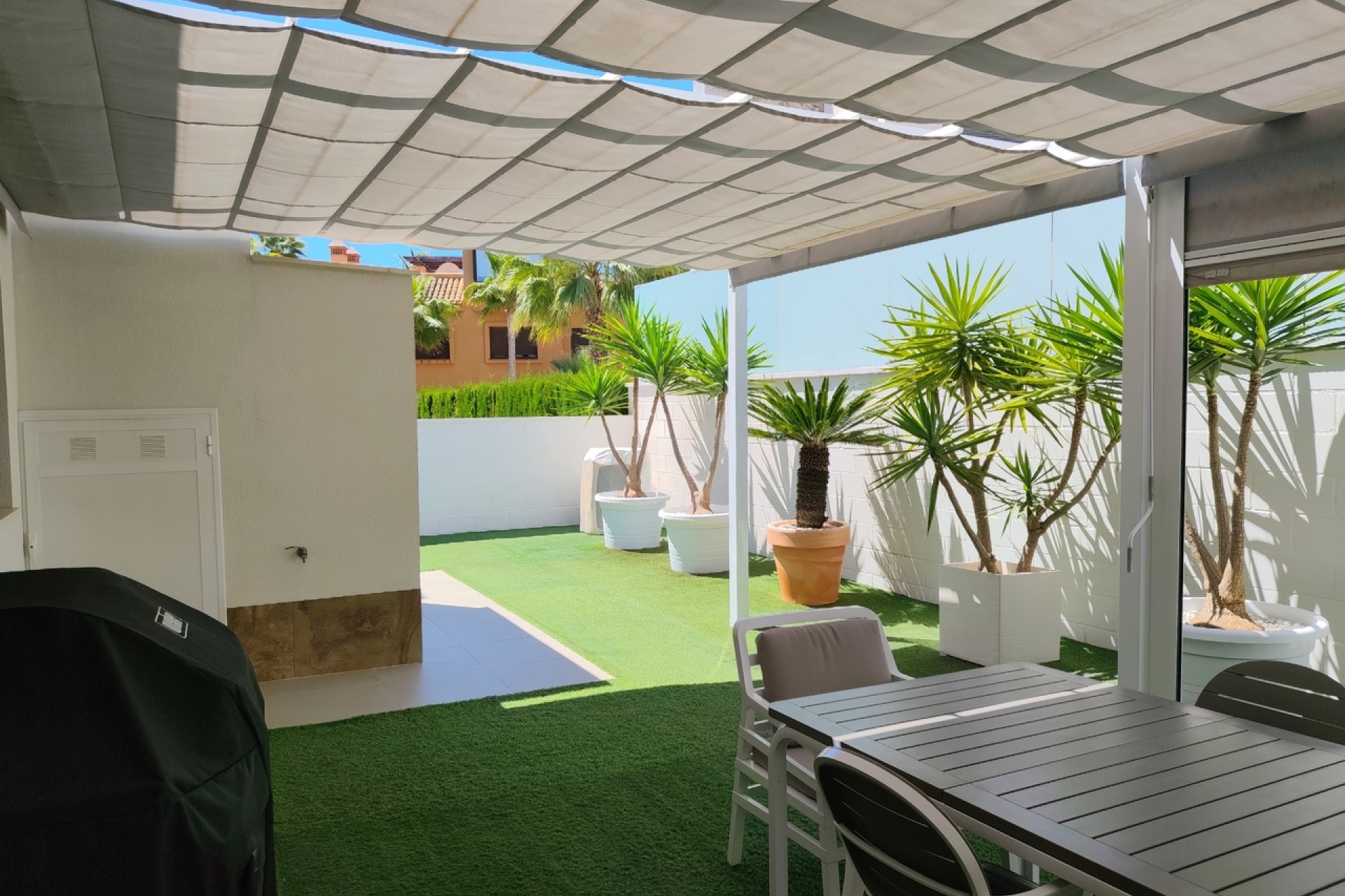 Reventa - Villa -
San Miguel de Salinas - Inland