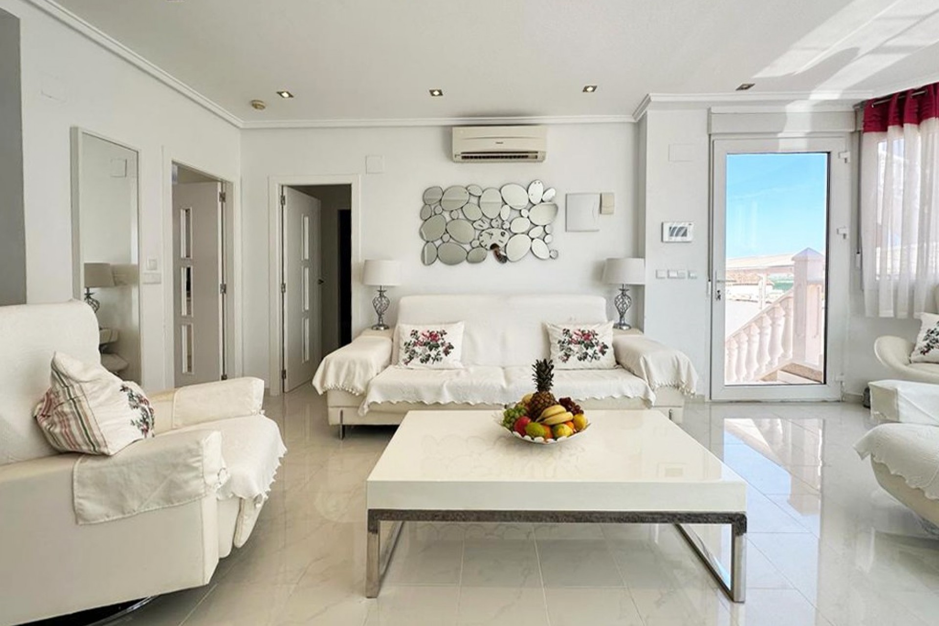 Reventa - Villa -
San Miguel de Salinas - Inland