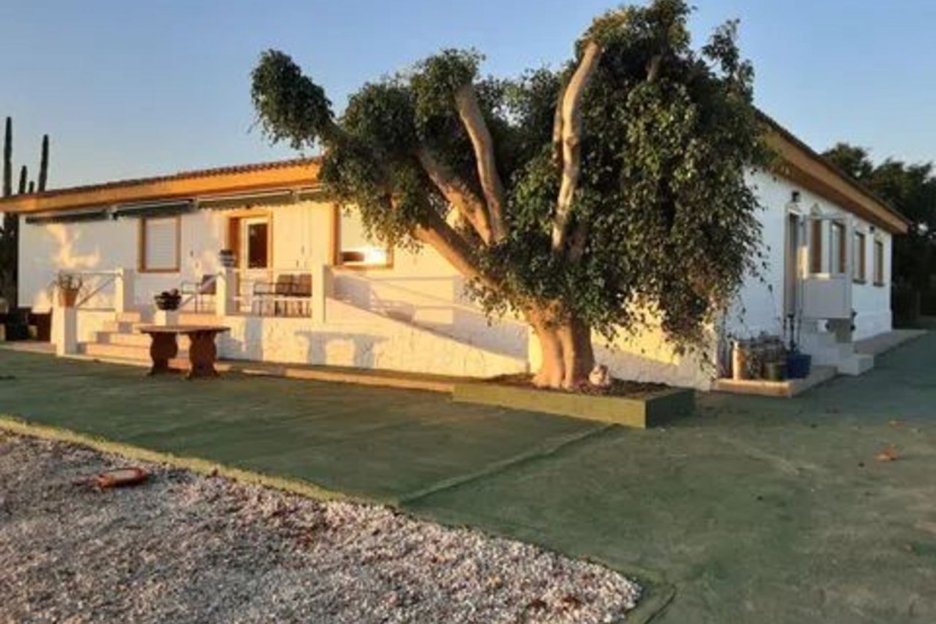 Reventa - Villa -
San Miguel de Salinas - Inland