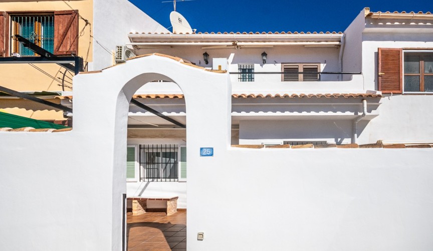 Reventa - Villa -
San Miguel de Salinas - Inland
