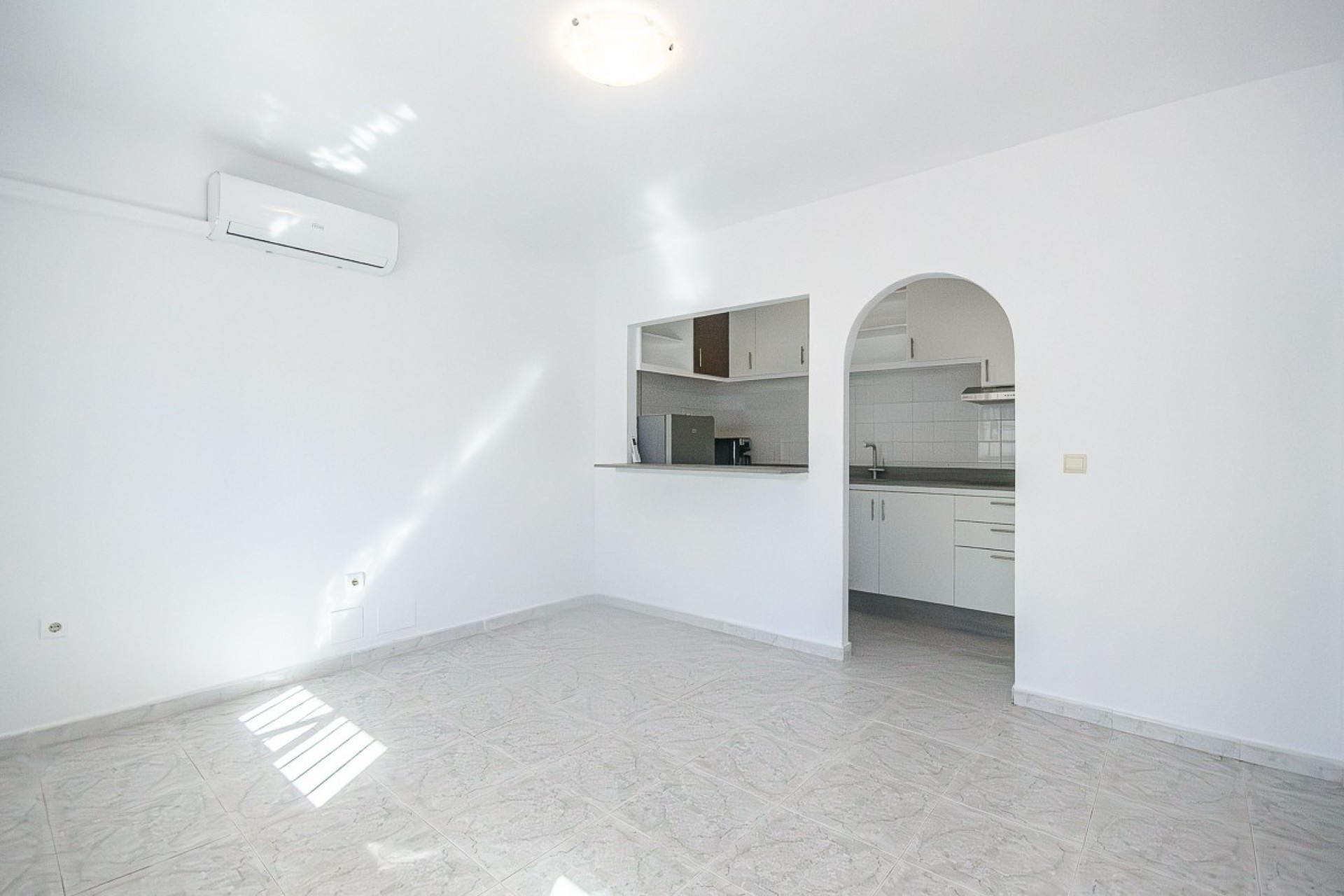 Reventa - Villa -
San Miguel de Salinas - Inland