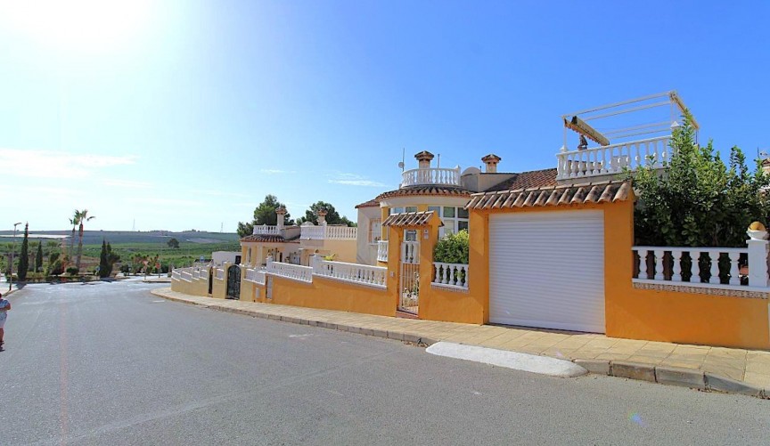 Reventa - Villa -
San Miguel de Salinas - Inland