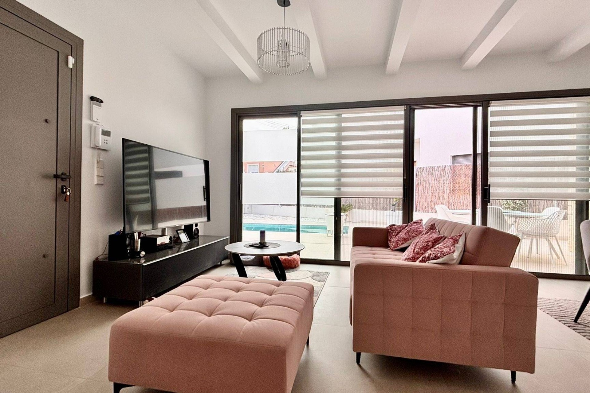 Reventa - Villa -
San Miguel de Salinas - Urbanizacion Blue Lagoon