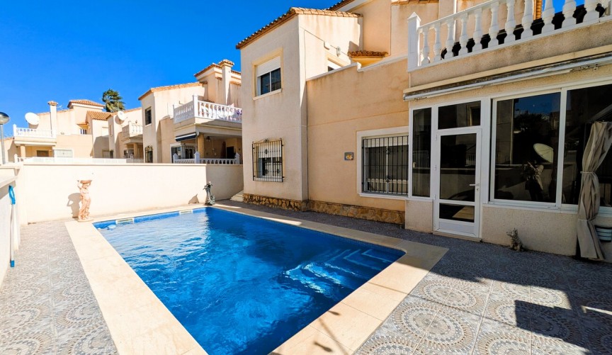 Reventa - Villa -
San Miguel de Salinas