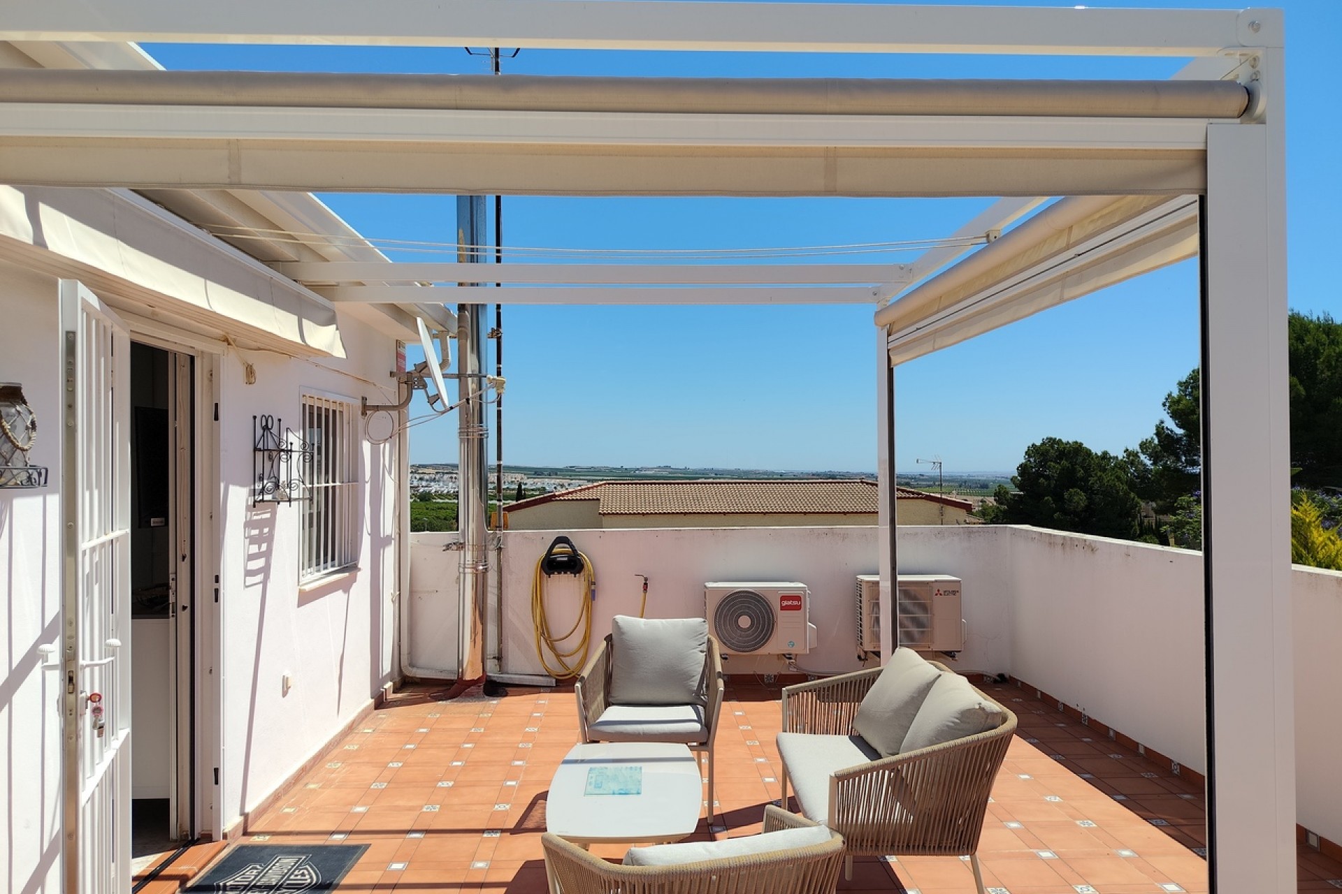 Reventa - Villa -
San Miguel / Vistabella Golf - Inland