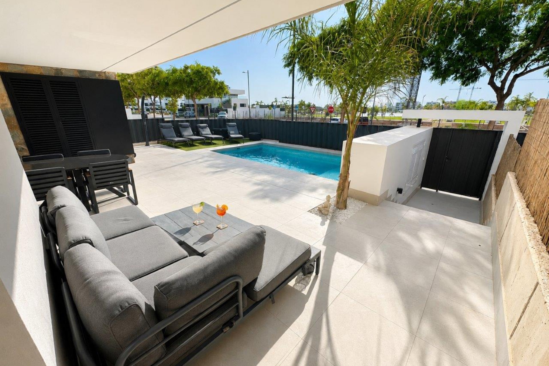 Reventa - Villa -
Santa Rosalia Resort - Inland