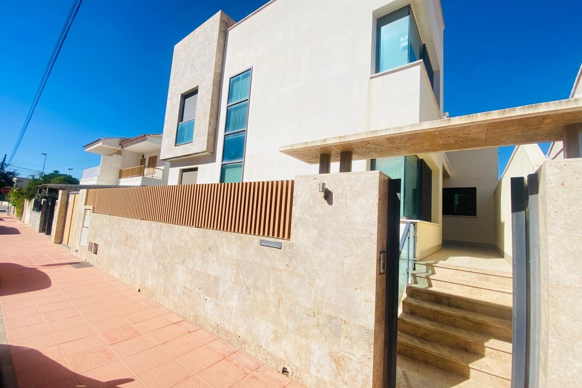 Reventa - Villa -
Santiago de la Ribera - San Blas