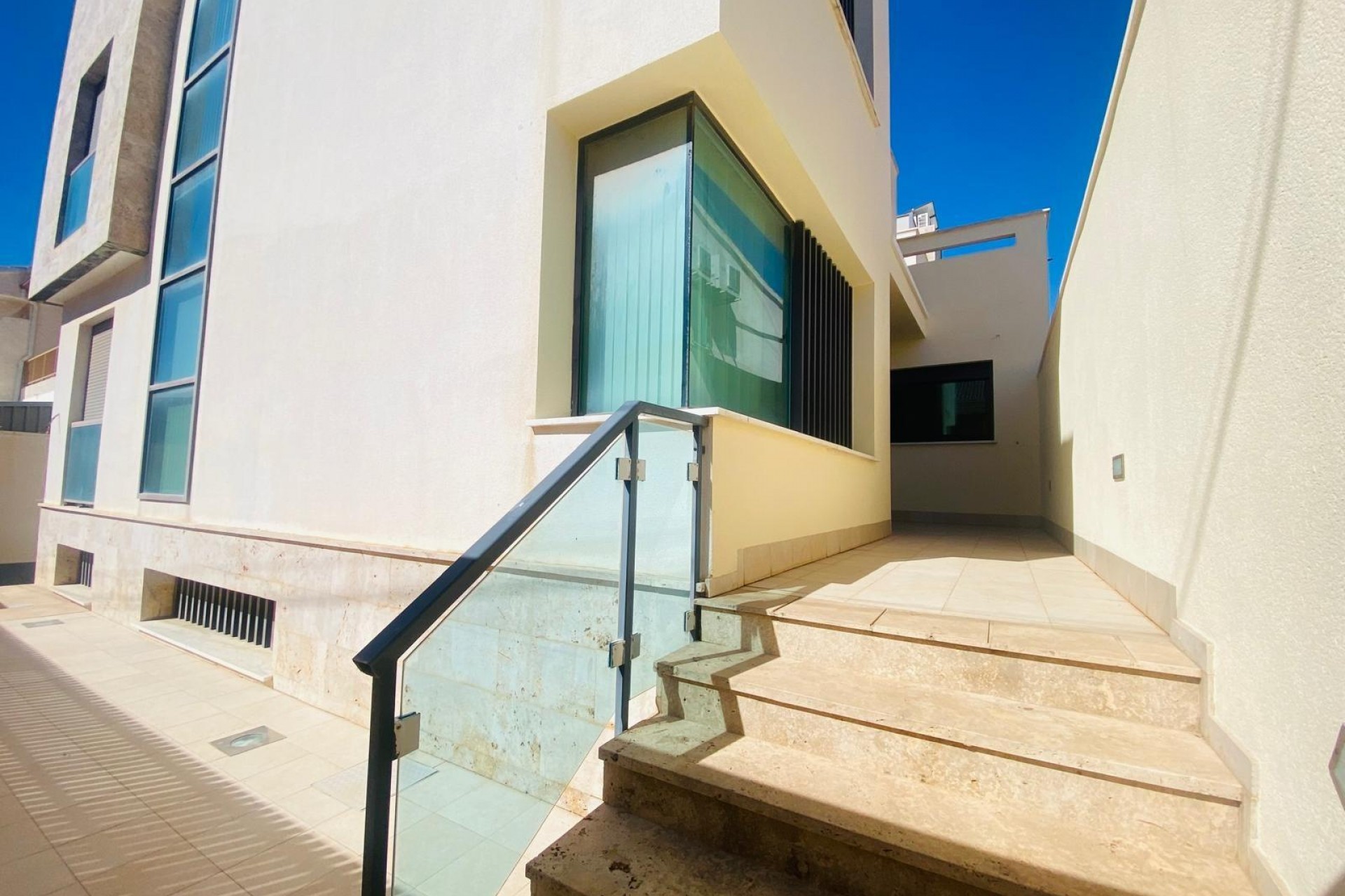 Reventa - Villa -
Santiago de la Ribera - San Blas