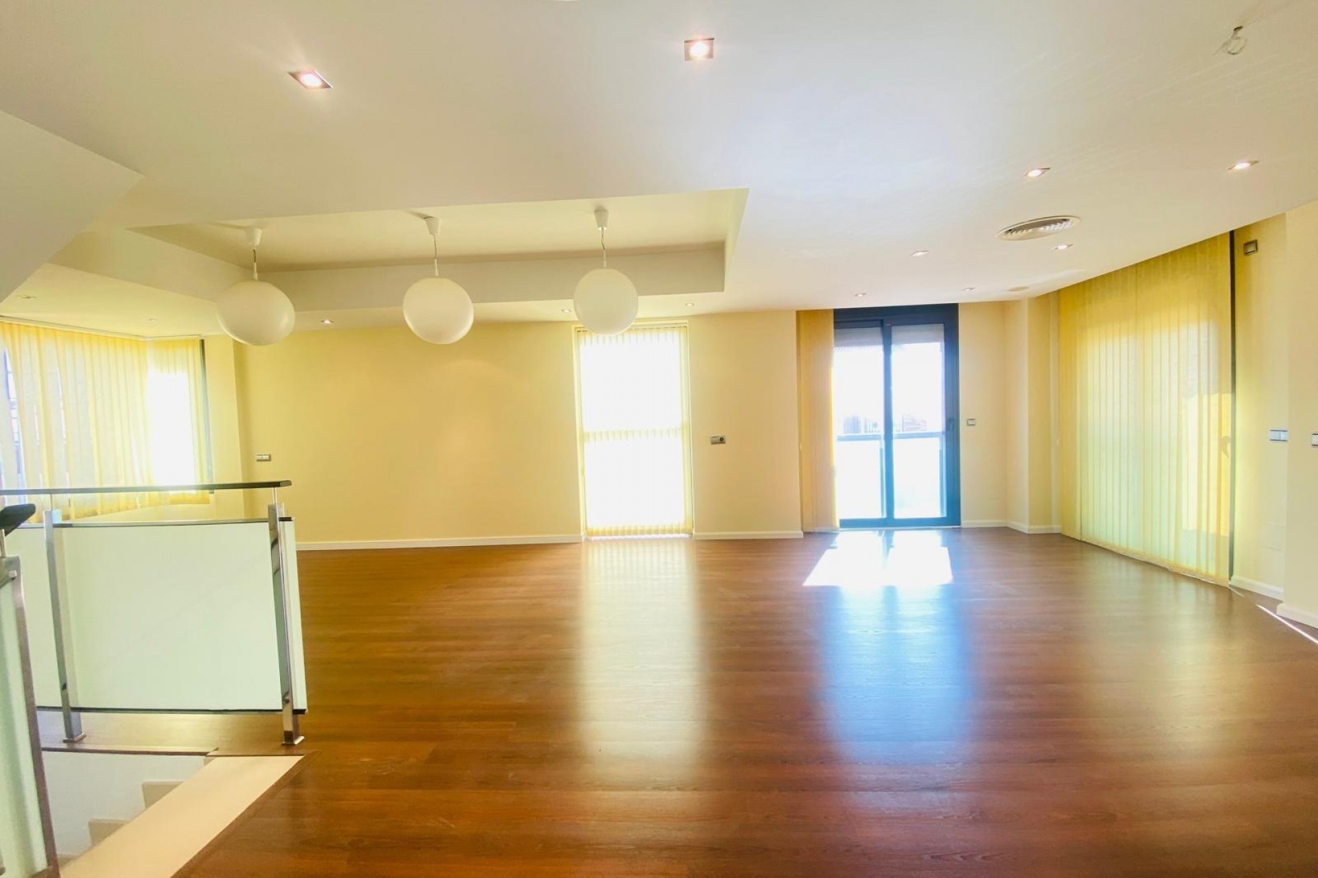 Reventa - Villa -
Santiago de la Ribera - San Blas