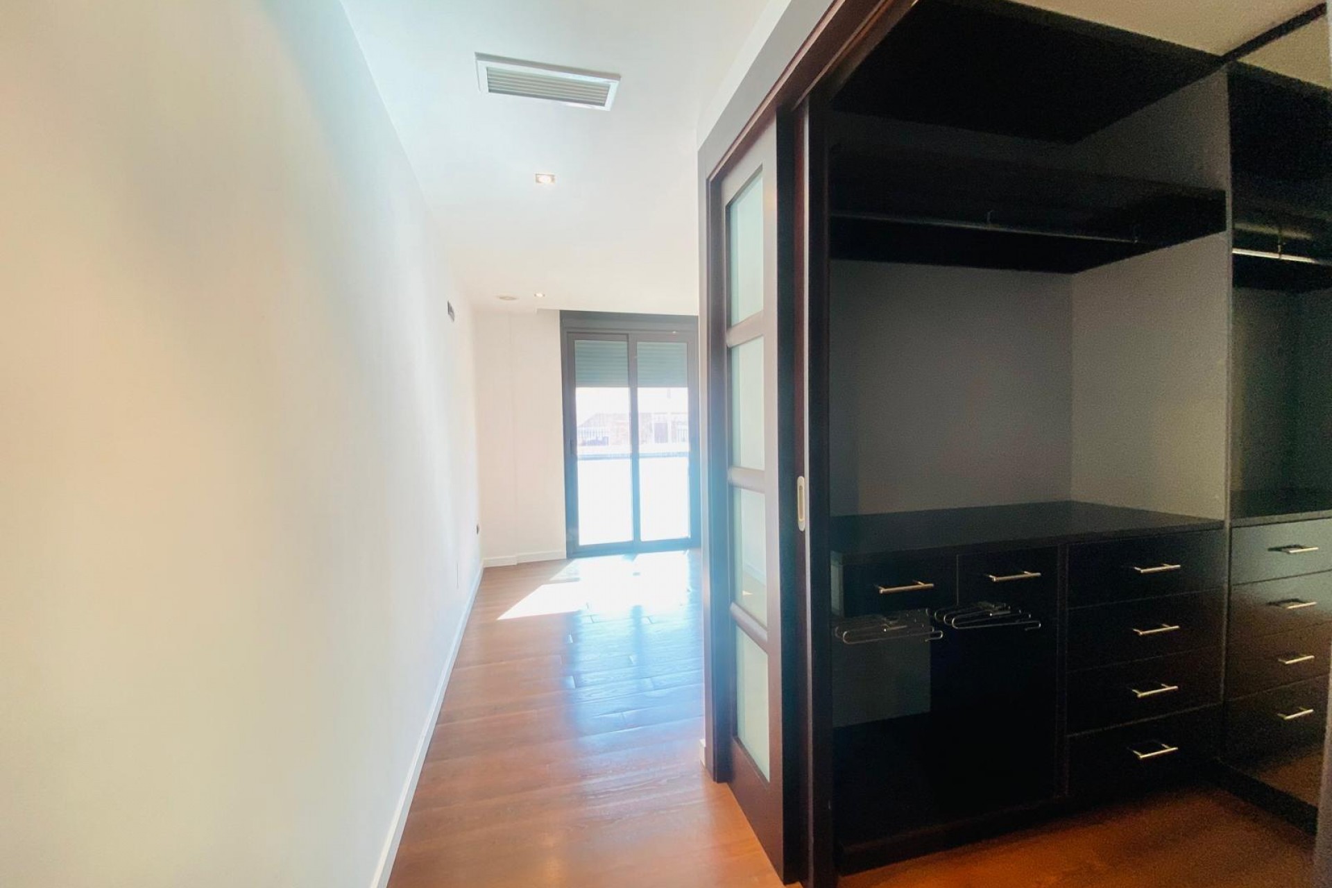 Reventa - Villa -
Santiago de la Ribera - San Blas