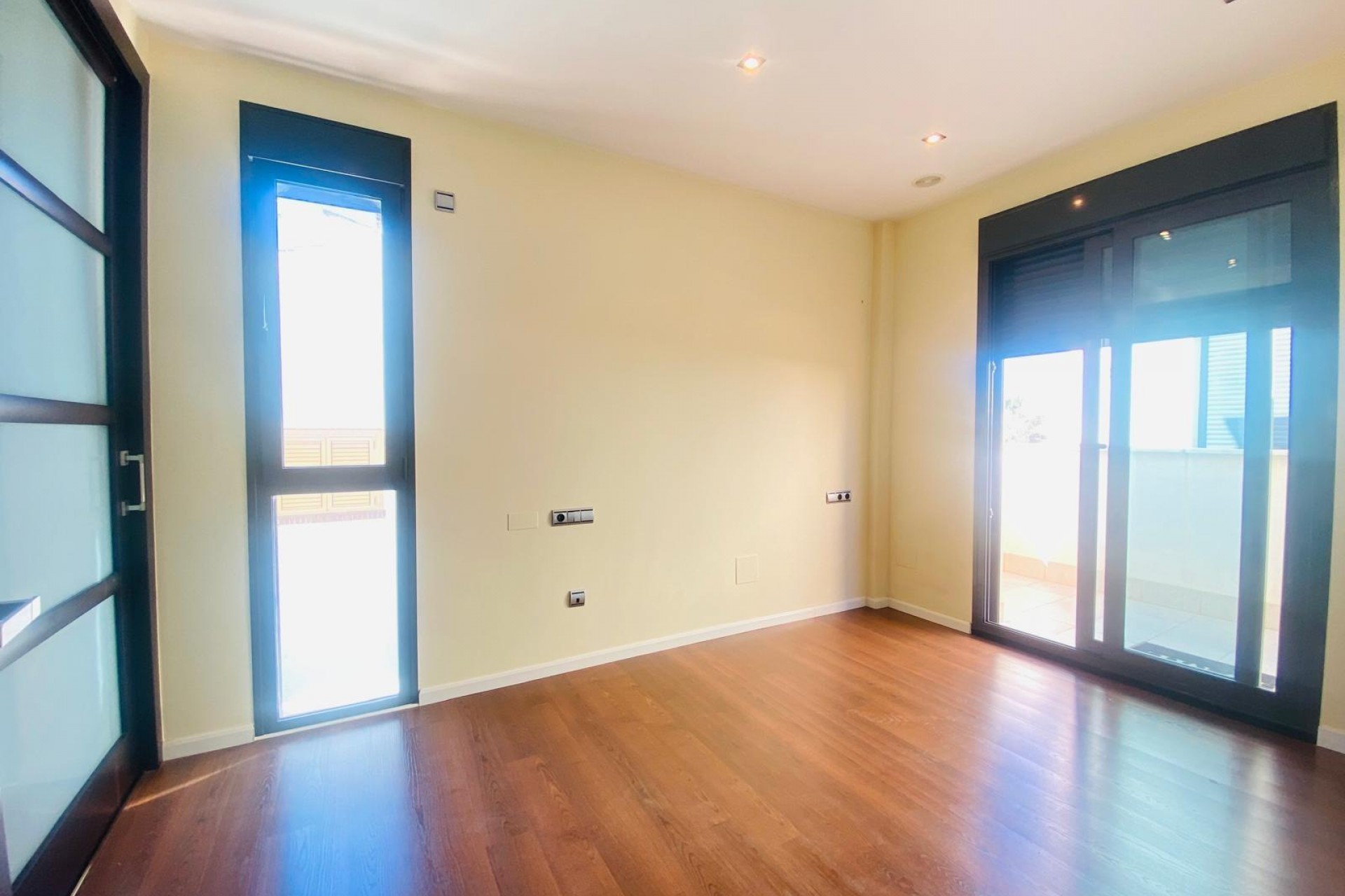 Reventa - Villa -
Santiago de la Ribera - San Blas