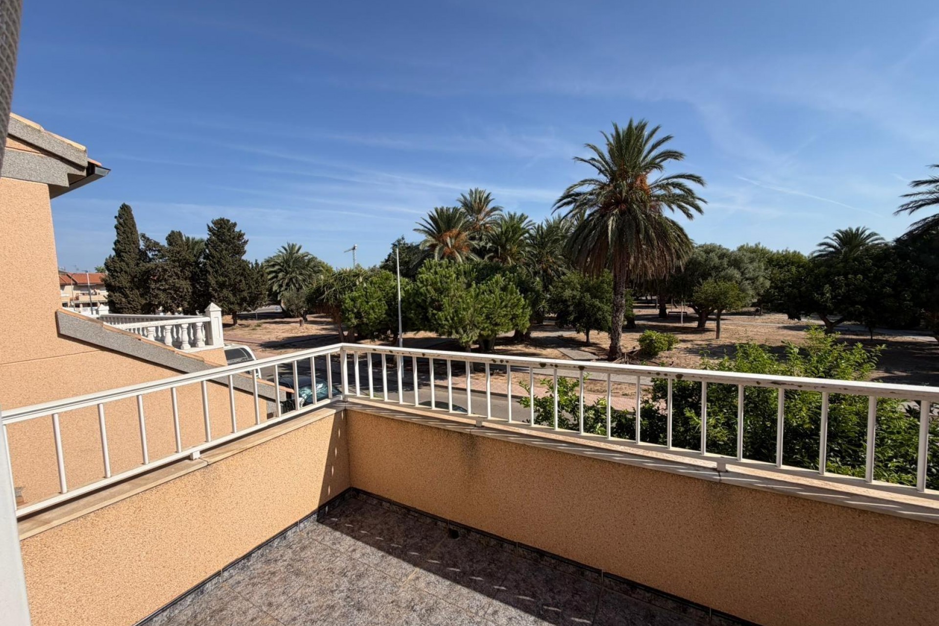 Reventa - Villa -
Santiago de la Ribera - San Blas