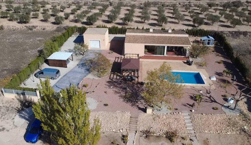 Reventa - Villa -
Sax - Inland