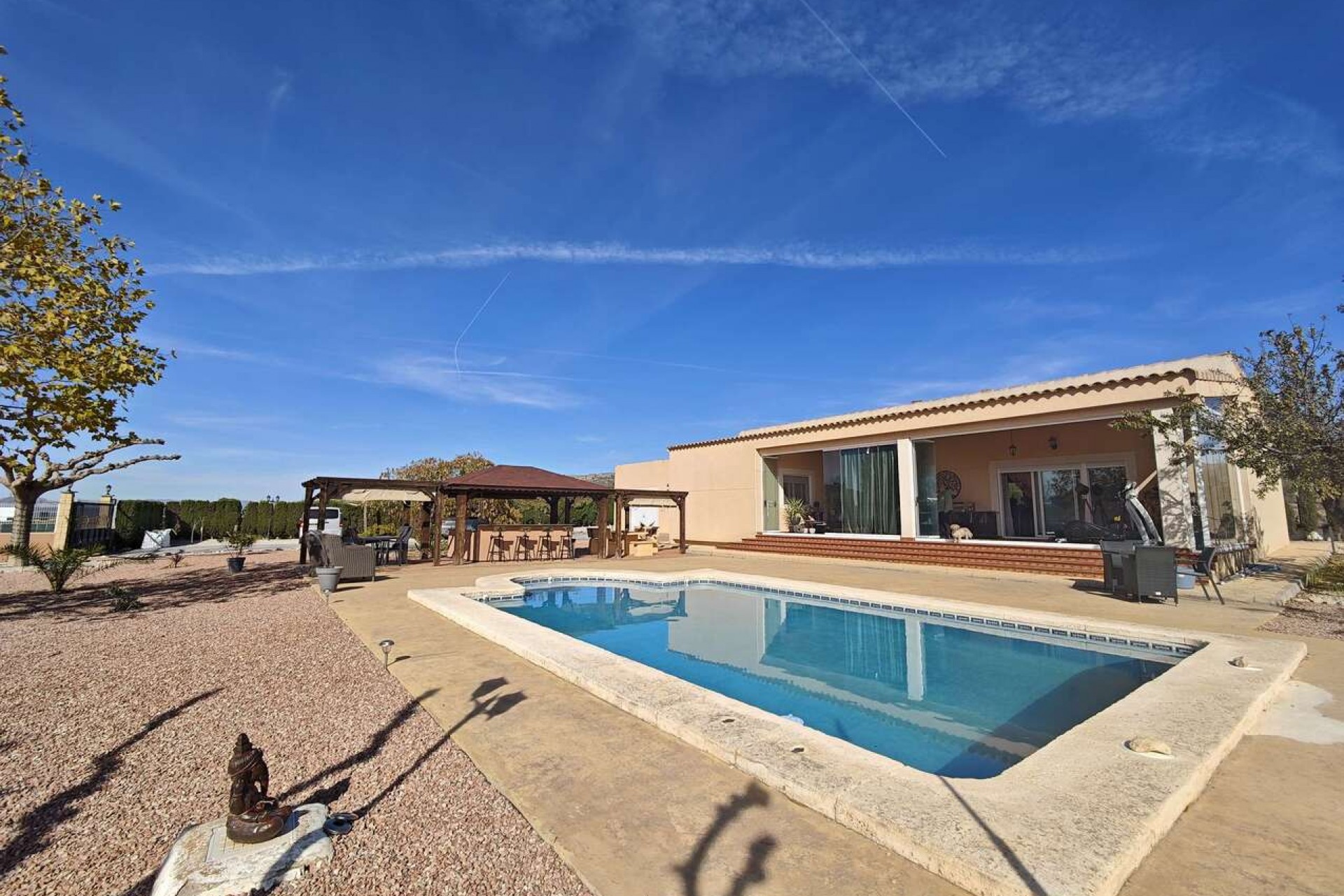 Reventa - Villa -
Sax - Inland