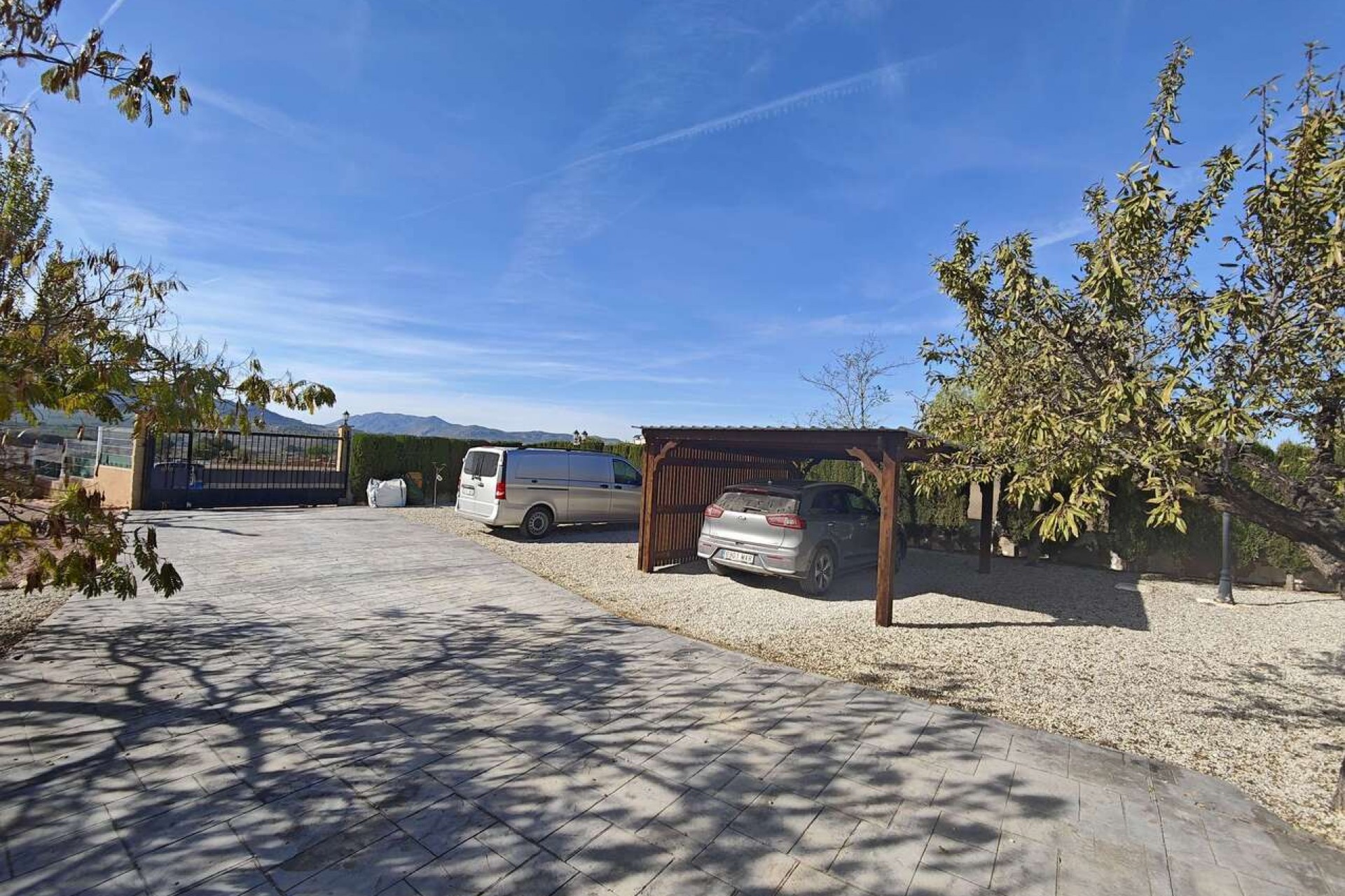 Reventa - Villa -
Sax - Inland