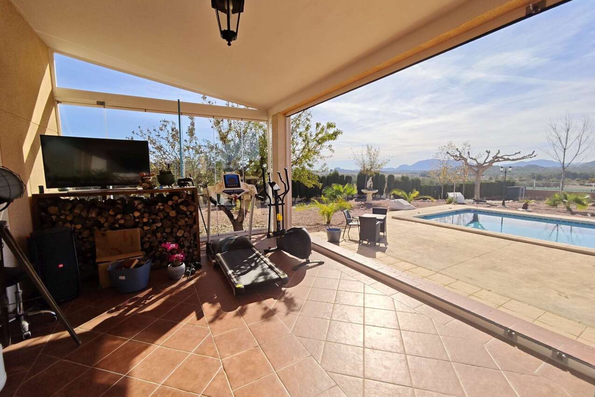 Reventa - Villa -
Sax - Inland