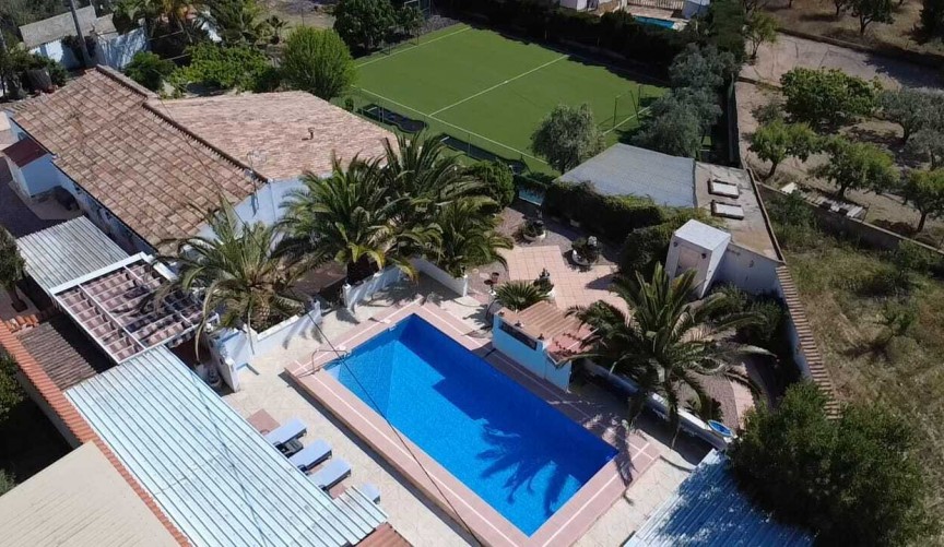 Reventa - Villa -
Sax - Inland