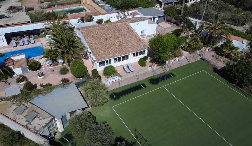 Reventa - Villa -
Sax - Inland