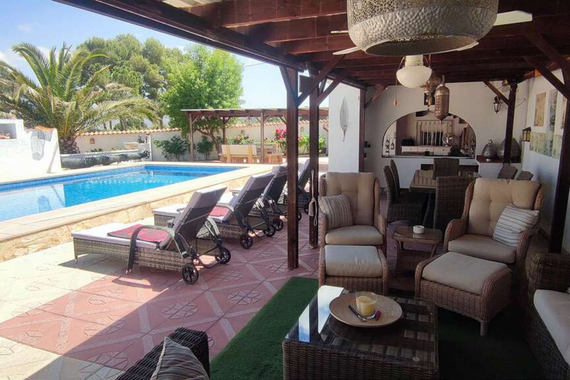 Reventa - Villa -
Sax - Inland