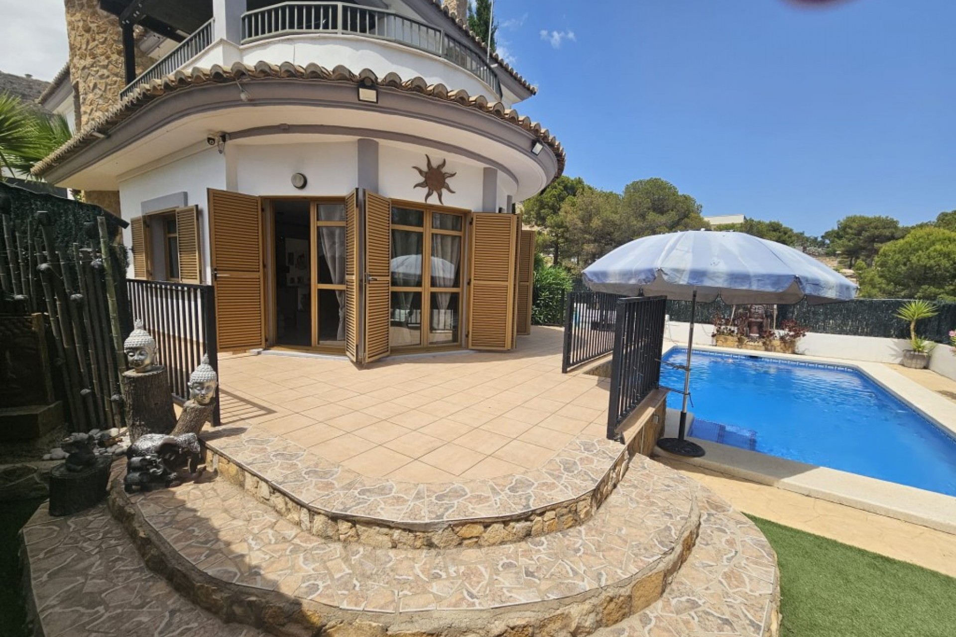 Reventa - Villa -
Sierra Cortina - Inland