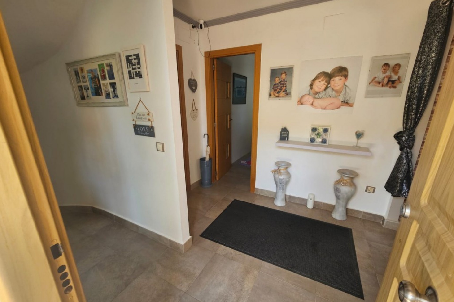 Reventa - Villa -
Sierra Cortina - Inland