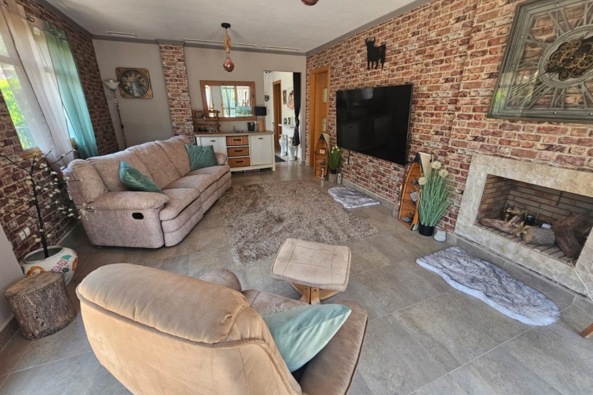 Reventa - Villa -
Sierra Cortina - Inland